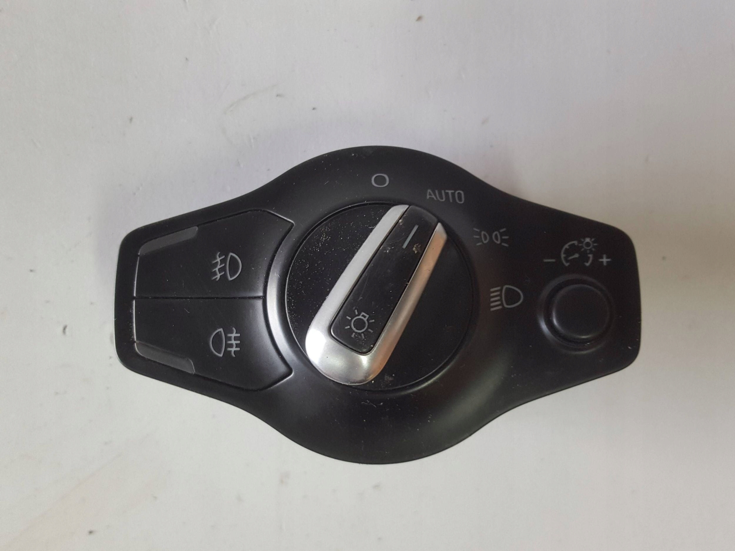 Interruptor de luces Audi A4 B8 2008-2015 8K0941531AS image 2