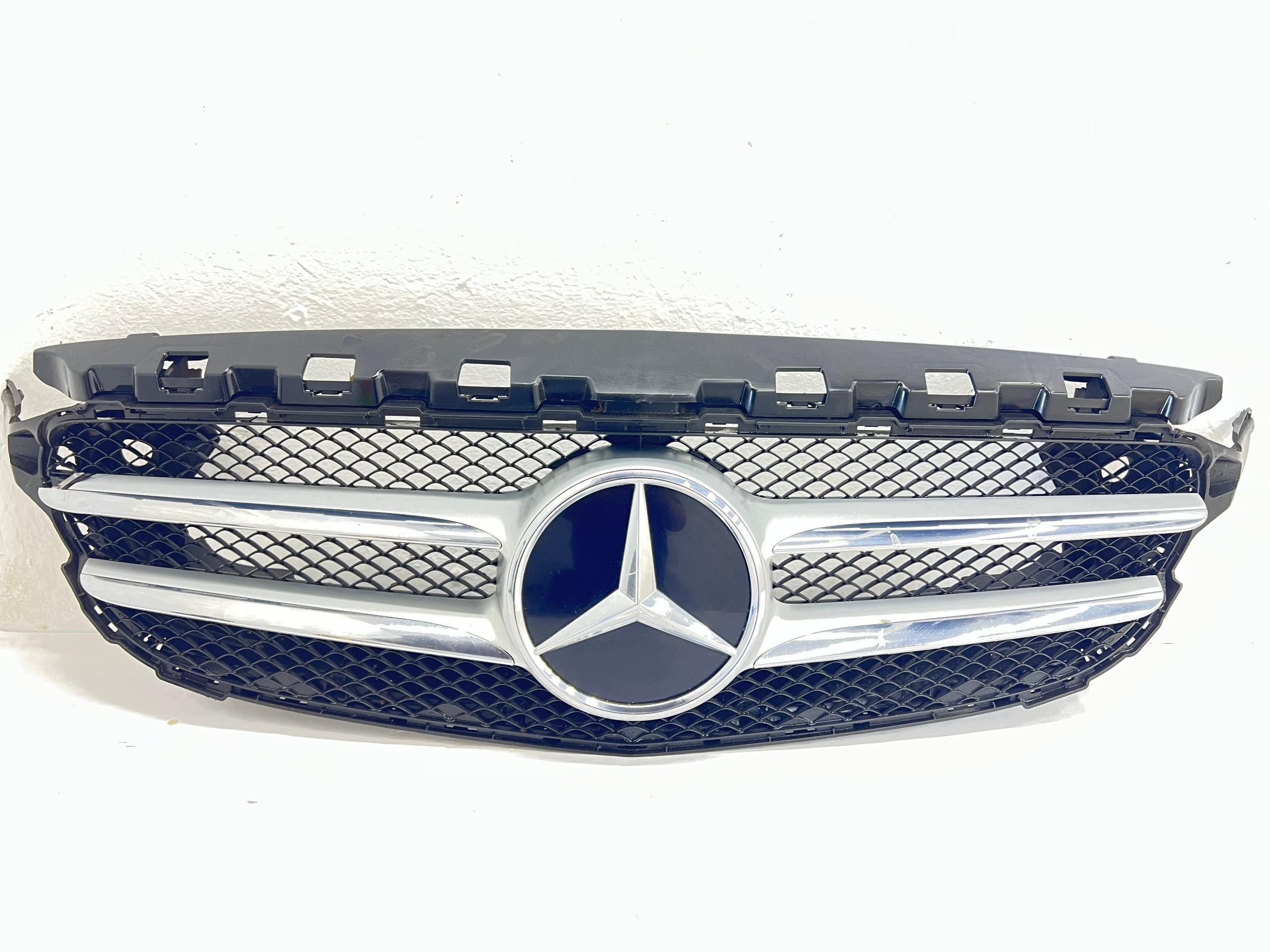 Kühlergrill Mercedes C-Klasse W205 LIFT A2058801704 image 2