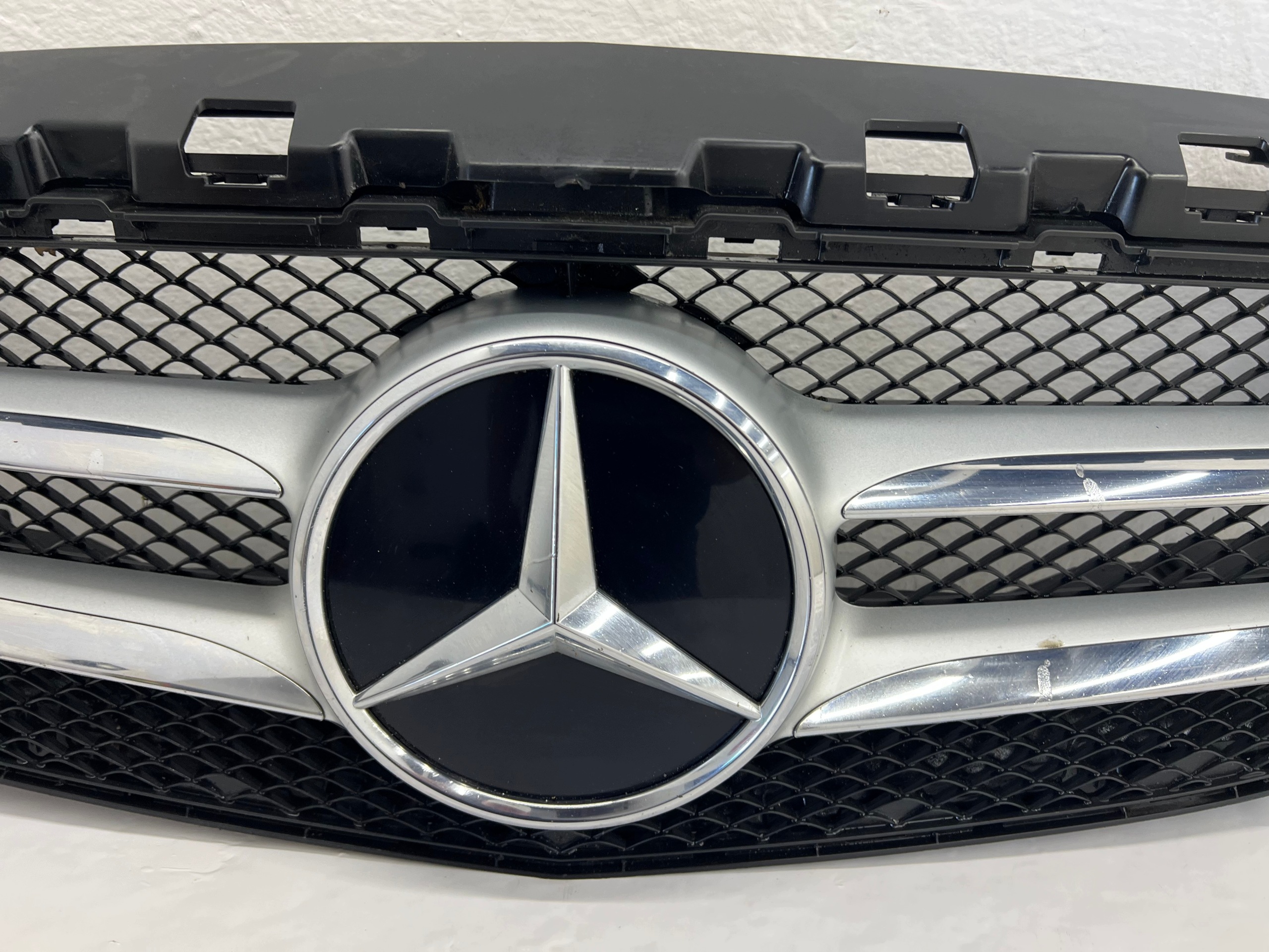 Kühlergrill Mercedes C-Klasse W205 LIFT A2058801704 image 3