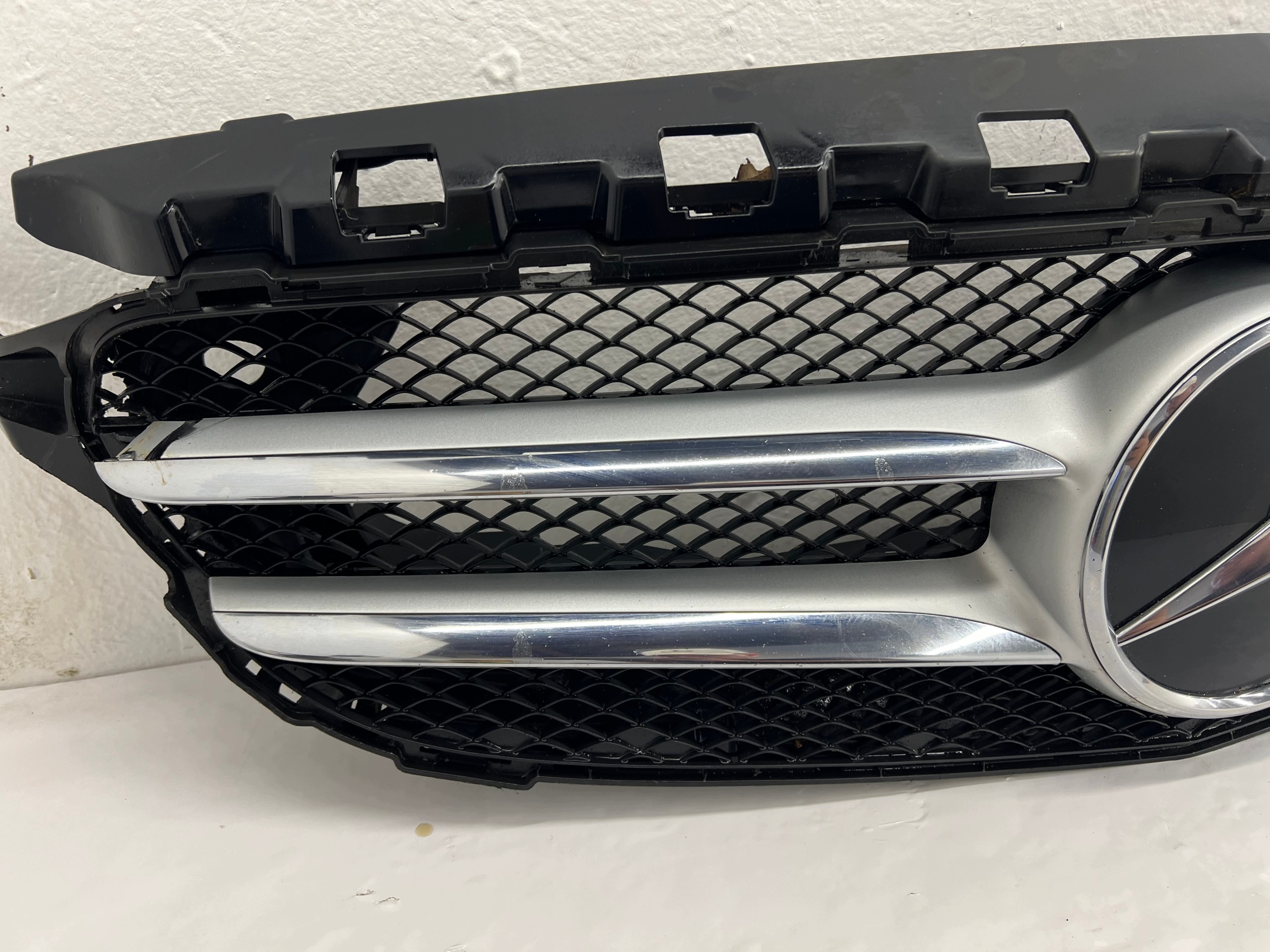 Kühlergrill Mercedes C-Klasse W205 LIFT A2058801704 image 4