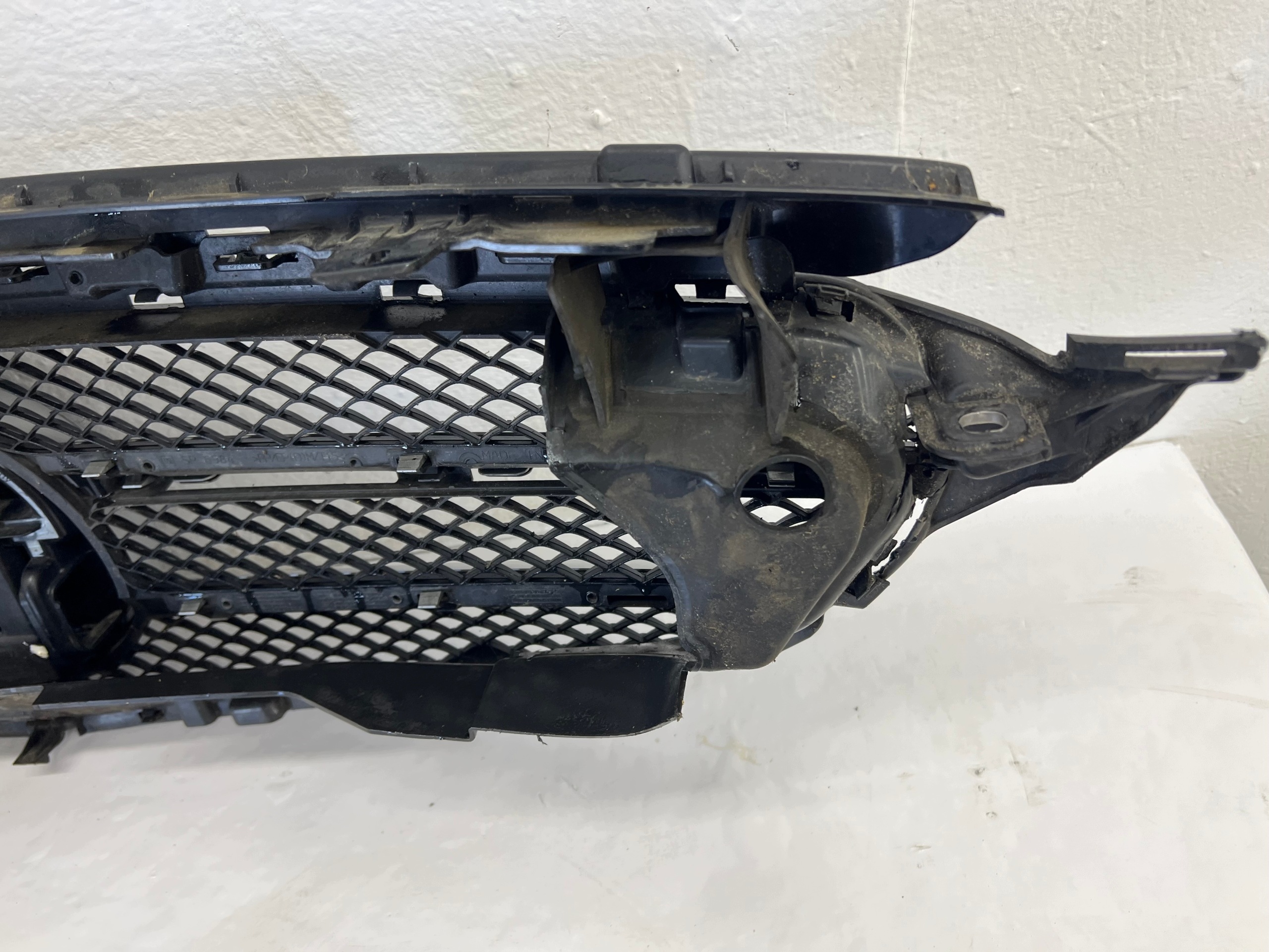 Kühlergrill Mercedes C-Klasse W205 LIFT A2058801704 image 9