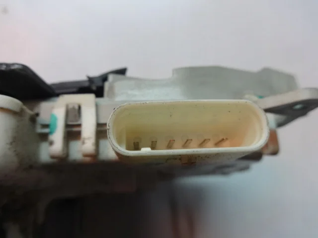 Audi A4 B8 Rear Left Door Lock 8K0839015C image 3
