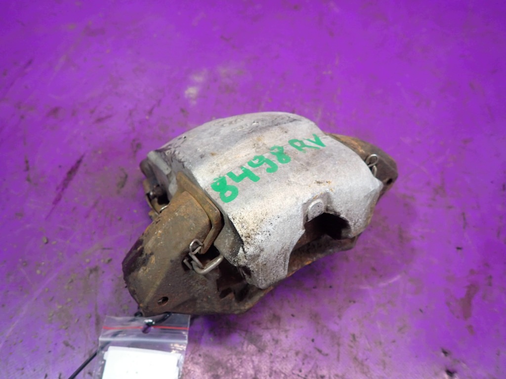 Polonez Caro 1,5 73KM Bremssattel vorne rechts Z-392050- image 2