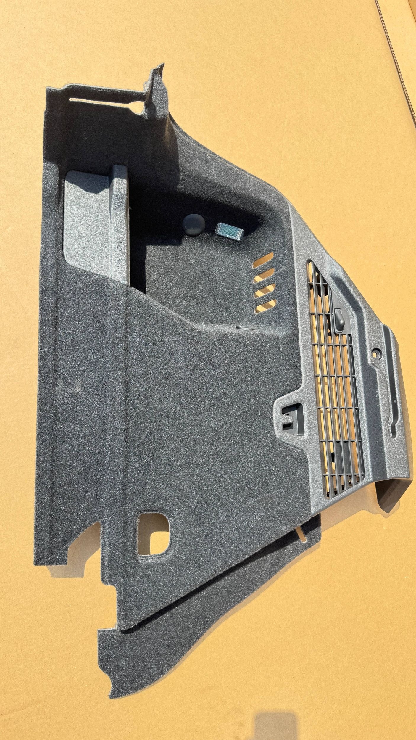 Panel Maletero Audi A3 8Y 2020-2024 Izquierdo image 2