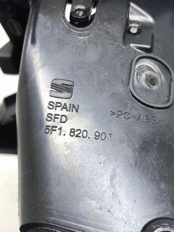 SEAT LEON 5F1 5F1820901 prise d'air image 3
