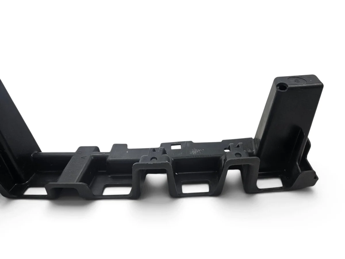 Soporte Parachoques Jeep Grand Cherokee WK2 Usado
