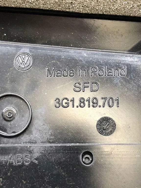 VW Arteon 3G1819701 ilmastointiritilä image 3
