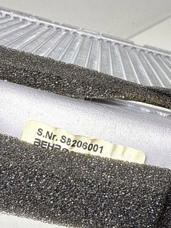 Radiateur d'eau BMW OE S8206001 occasion image 4