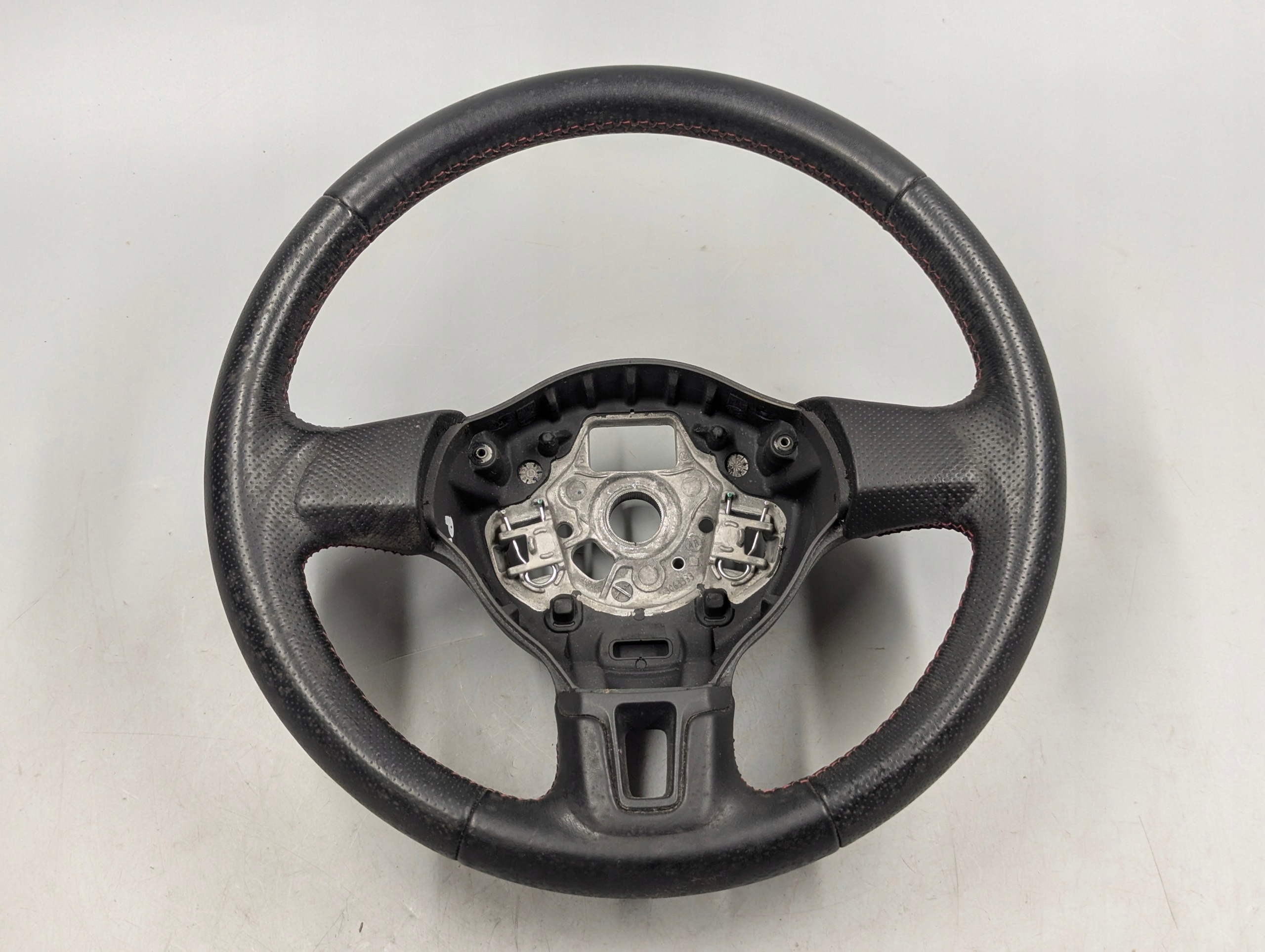VW Polo V 6R 09-14 Lenkrad mit rotem Faden OEM 6R0419091D image 2