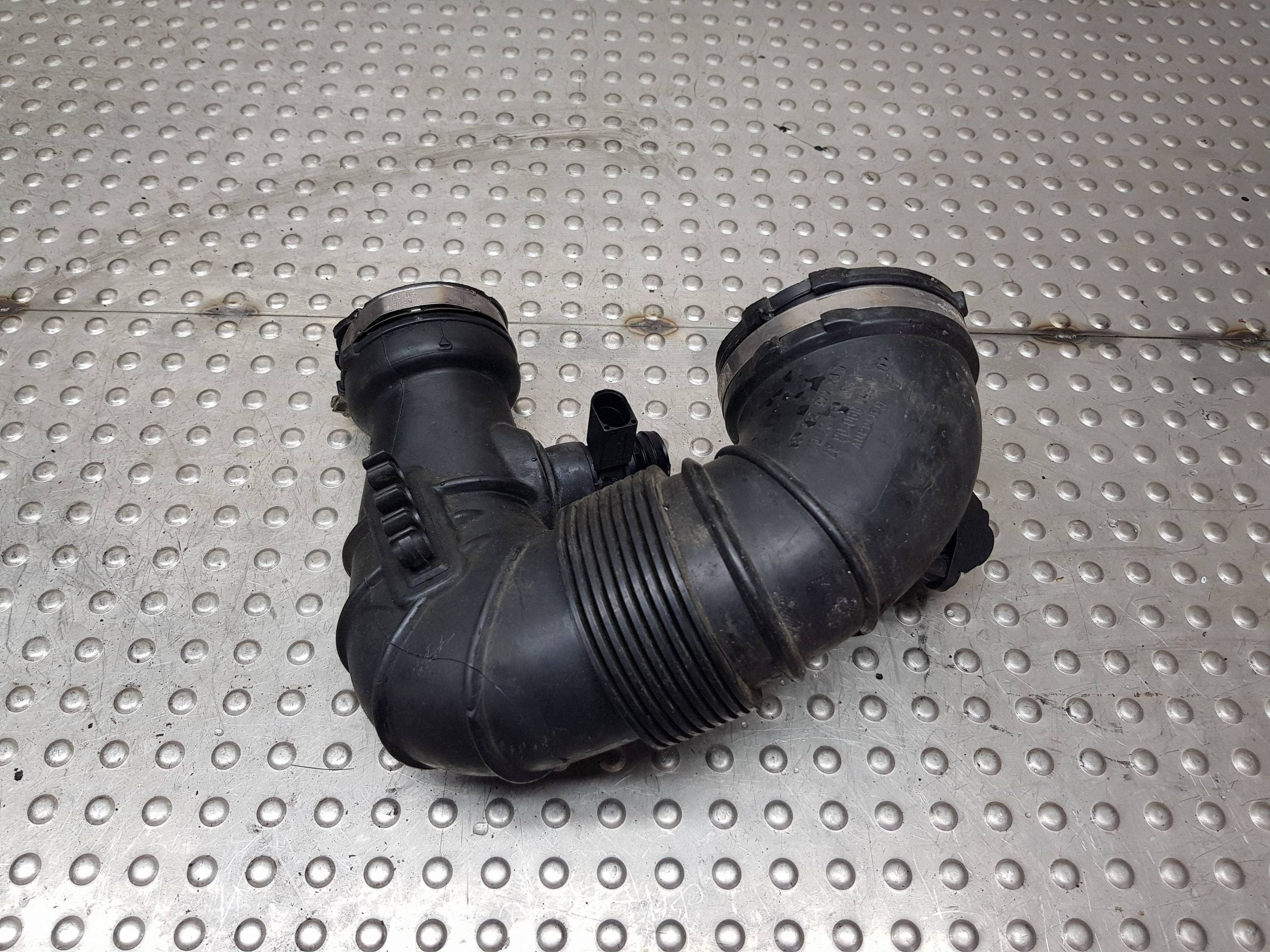Ilmanotto putki Mercedes A6510900337