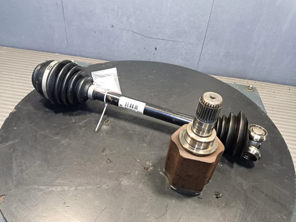 BMW X3 F25 aandrijfas rechts voor