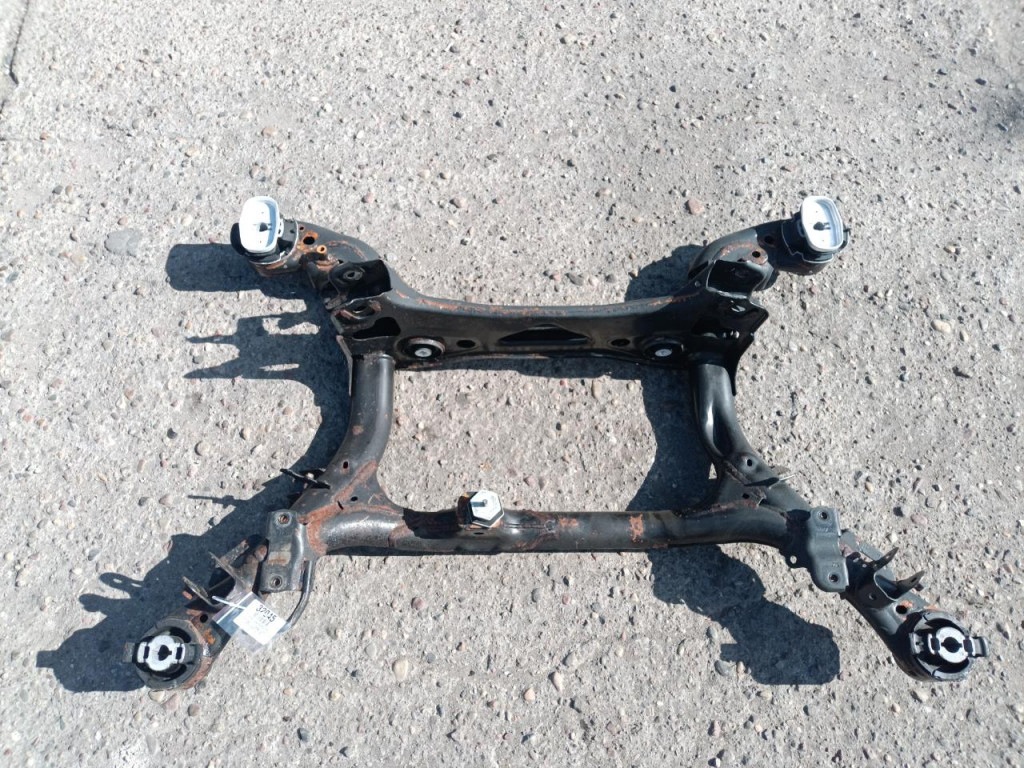 VW Touareg III Achsträger hinten W-32045- image 2
