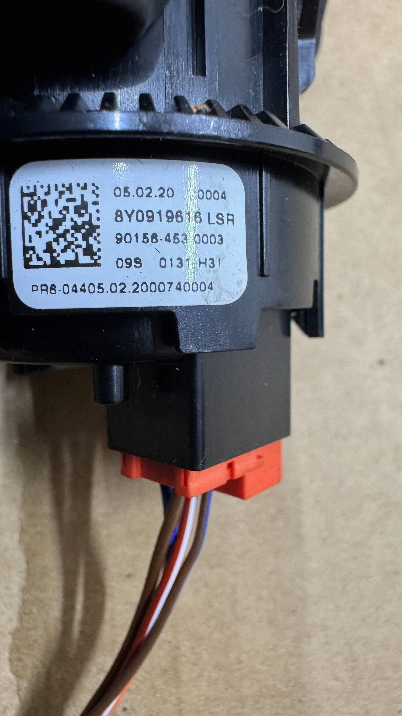 Interruptor de volumen radio Audi A3 8Y 8Y0919616