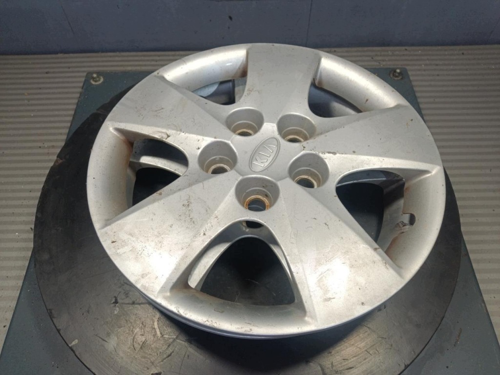 KIA CEED I wieldoppen 15" set 52960-1H000 image 3