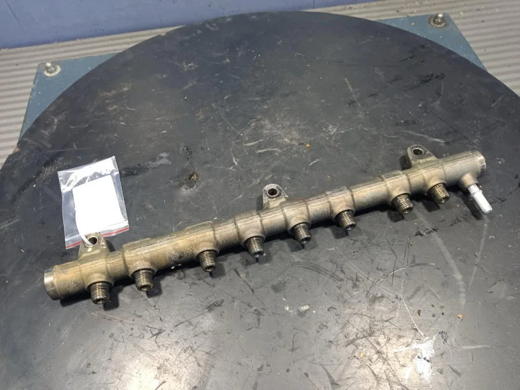 BMW X5 X6 G05 G06 3.0 D Injector Rail