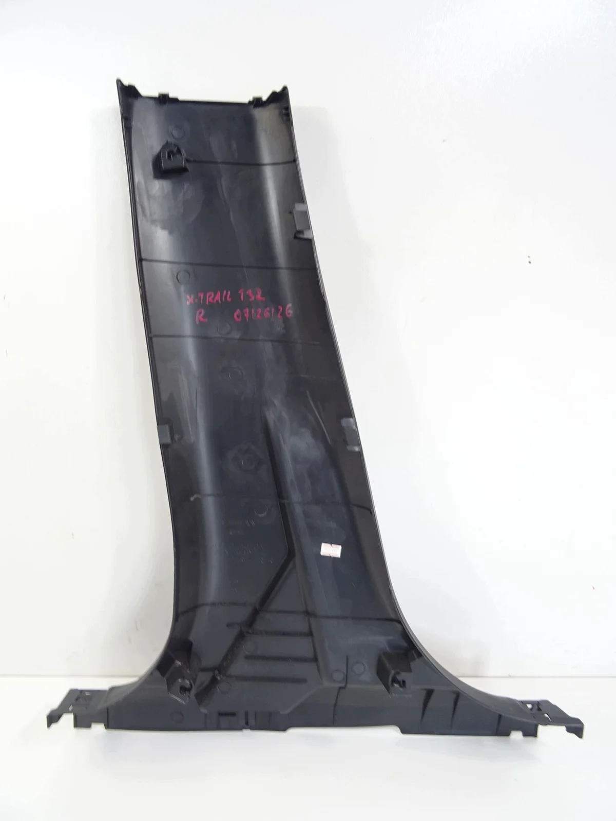 Nissan X-Trail T32 Cache Pilier B Droit OEM 769154CE0A image 7