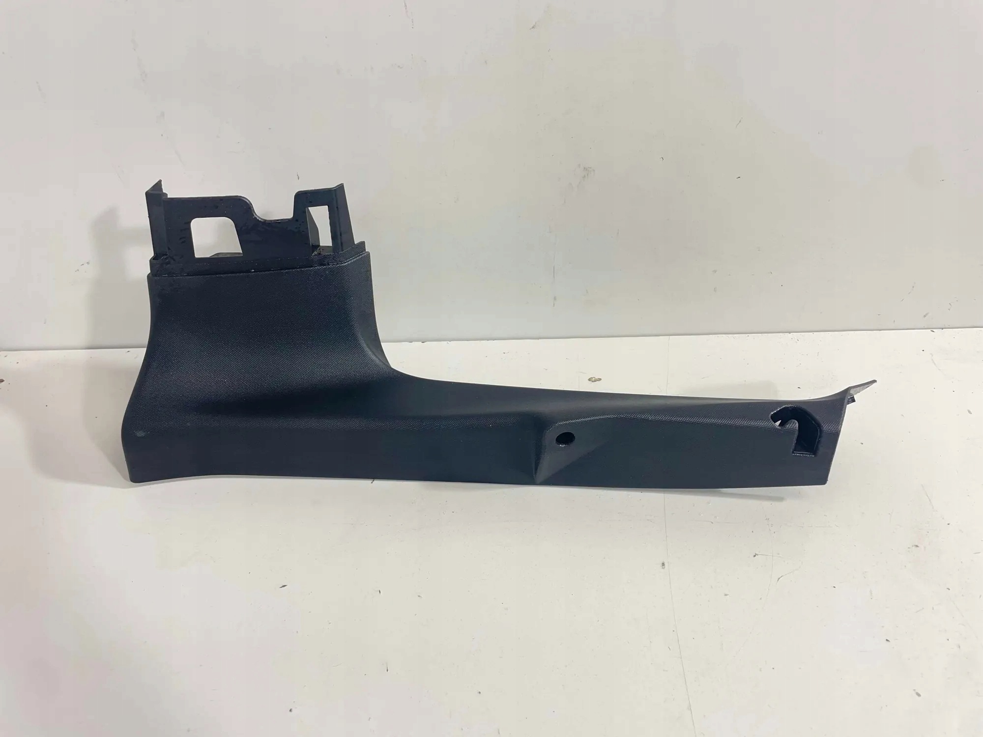 BMW X4 G02 LCI höger klädselpanel 7424426 image 2