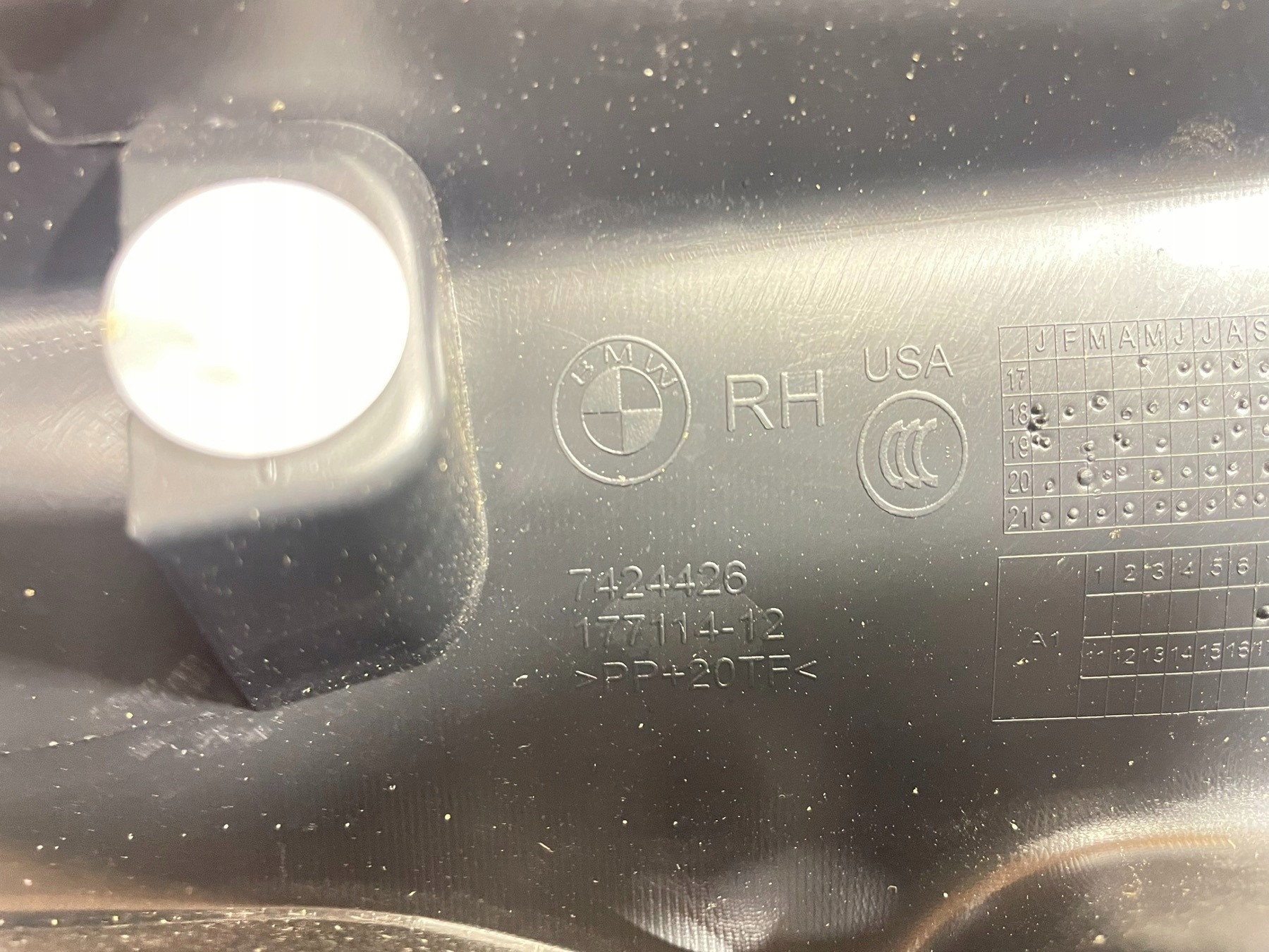 BMW X4 G02 LCI höger klädselpanel 7424426 image 5