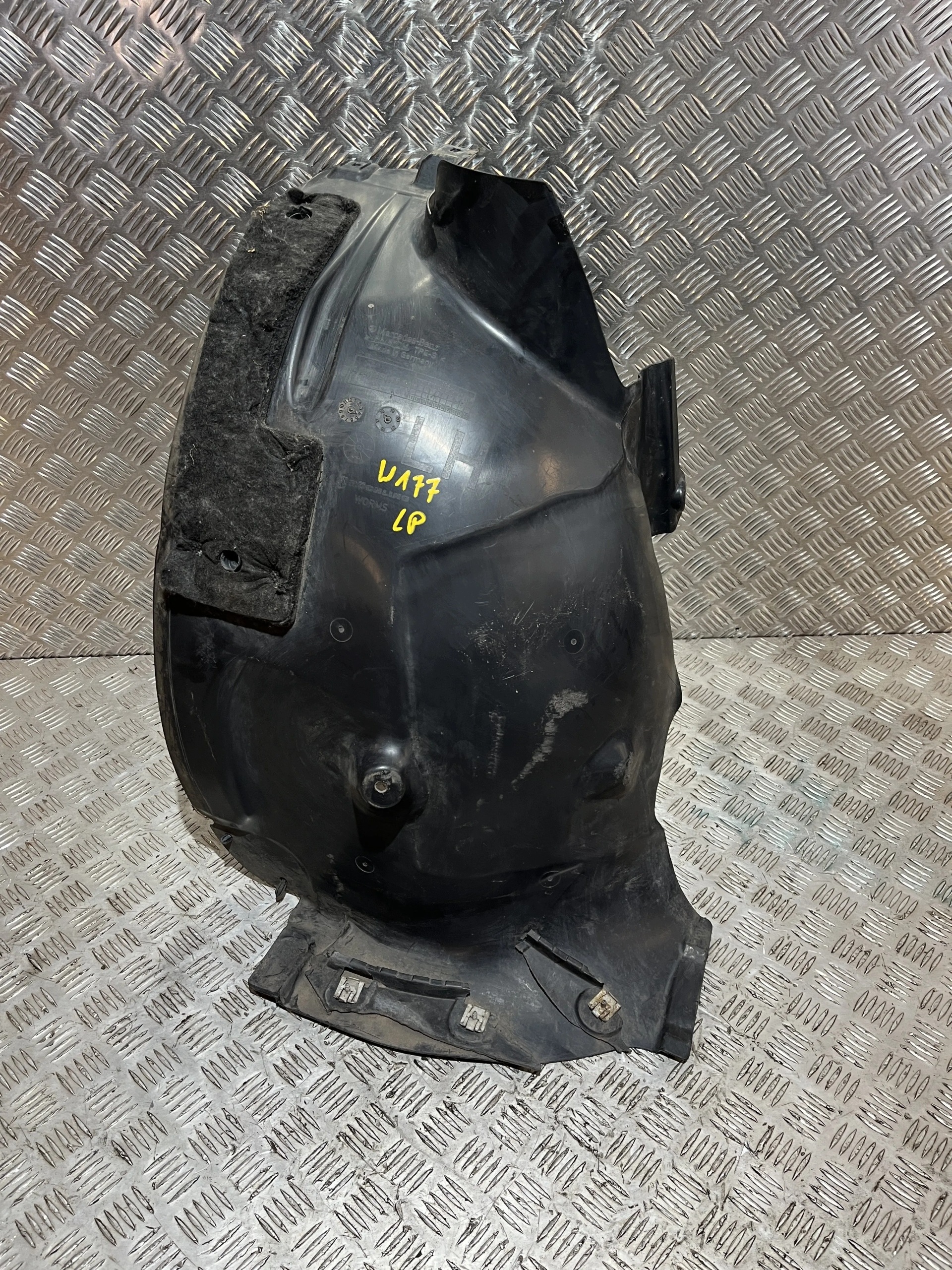 Radlauf links vorne hinten Mercedes W177 HB 18- OEM A2479009703 image 2
