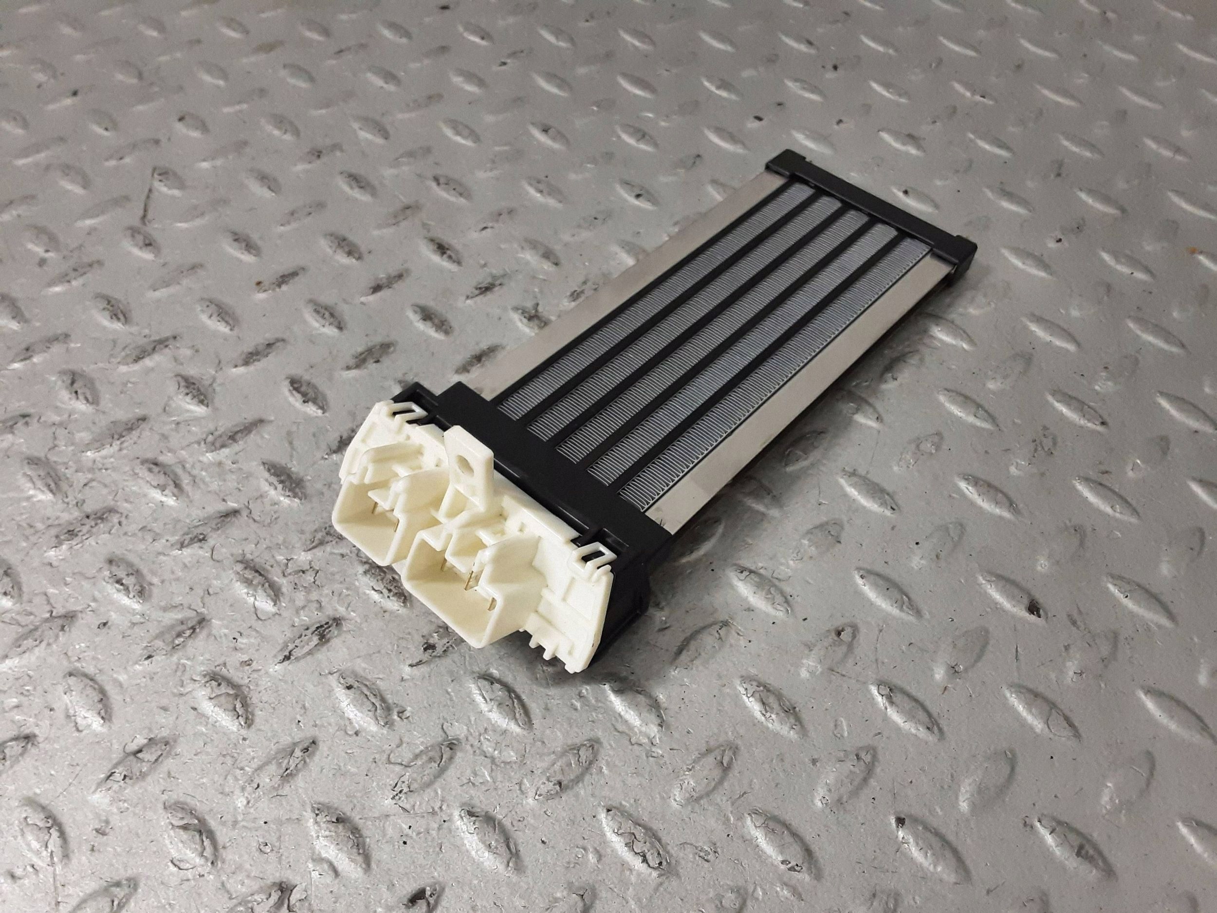Heater Resistor Toyota Yaris IV 1.5