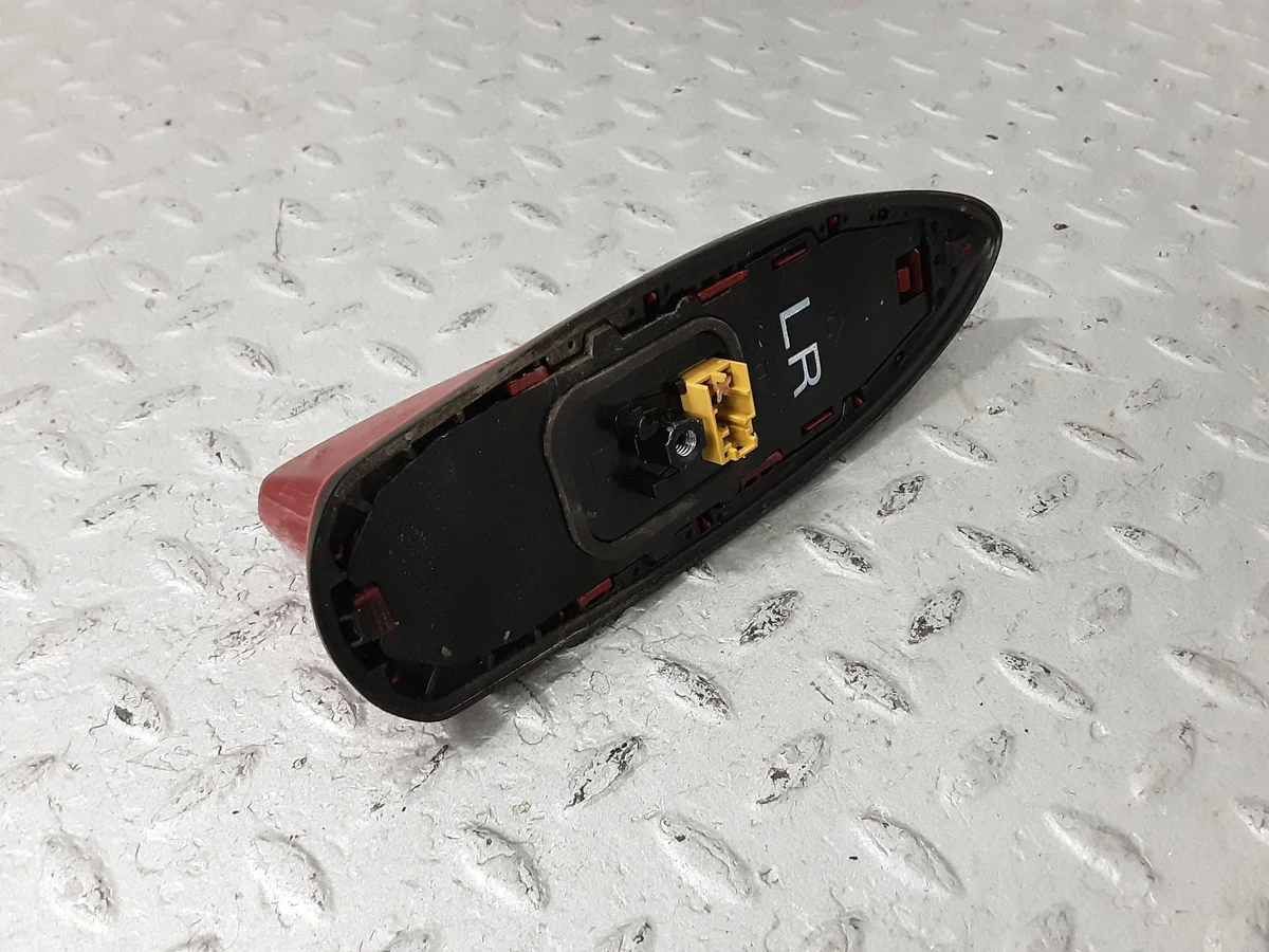 Antenne GPS Toyota Yaris XP210 86077K0010D5 image 4