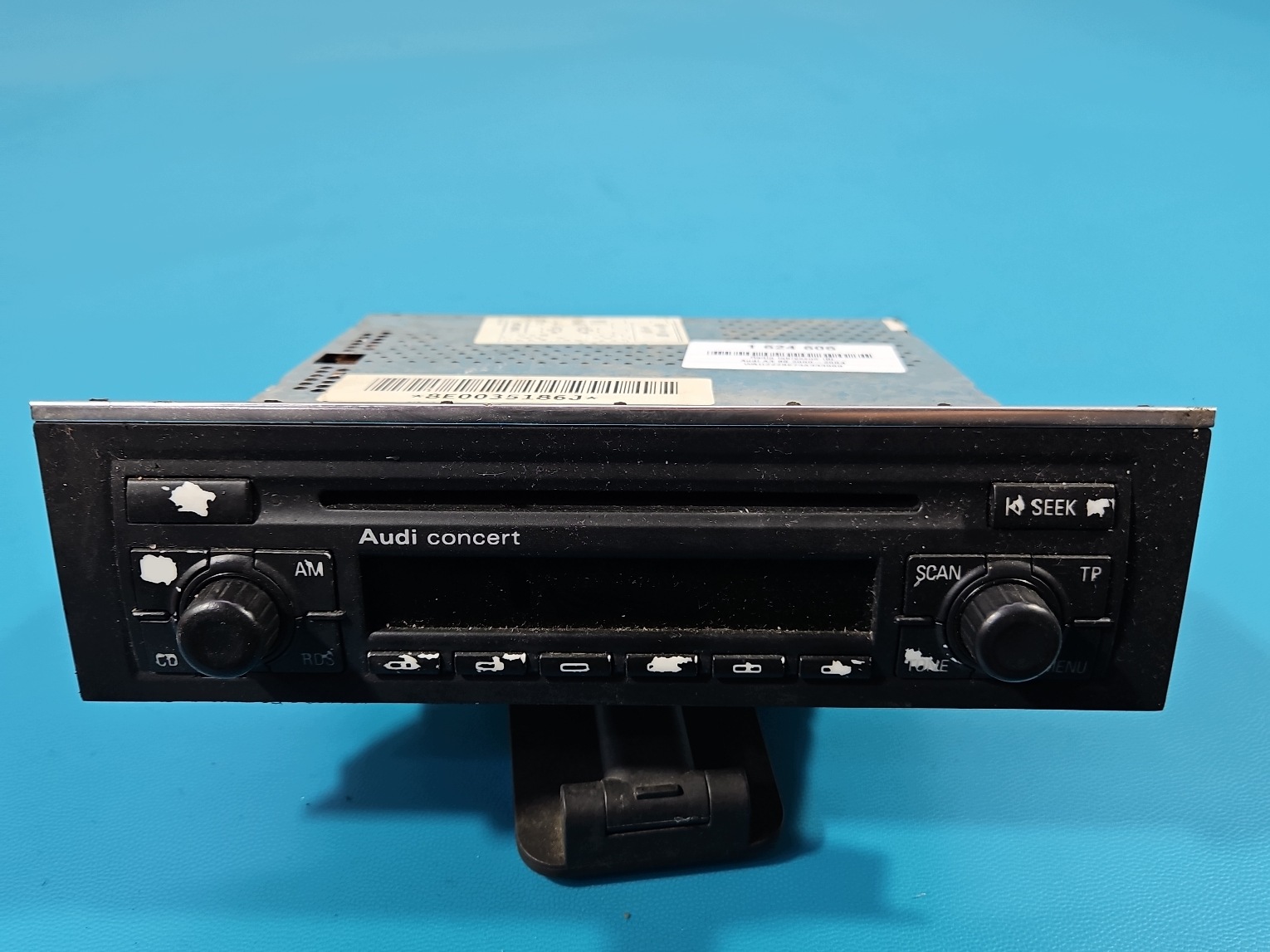 Rádio Audi A4 B6 8E0035186J Usado