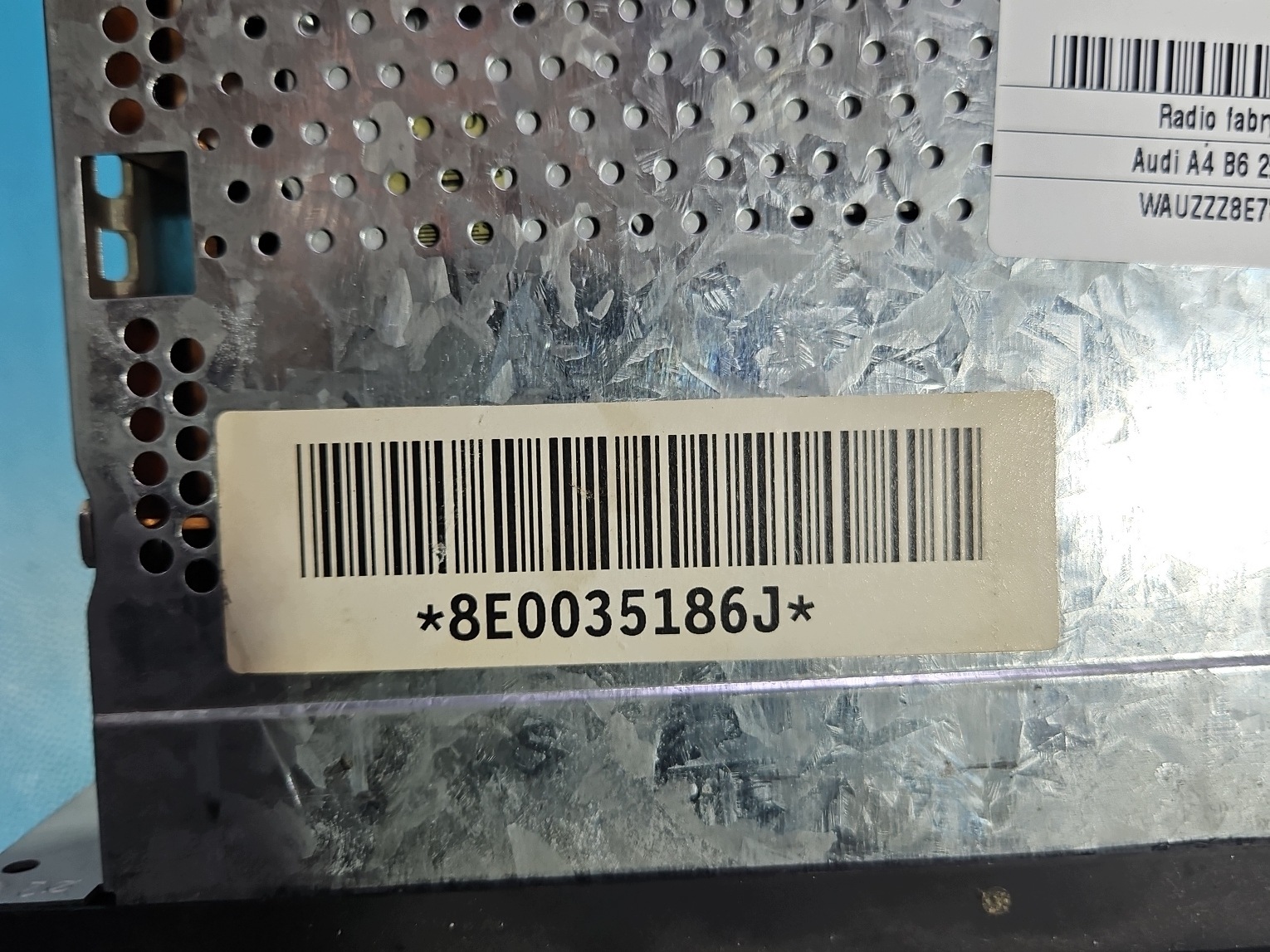 Radio Audi A4 B6 8E0035186J image 8