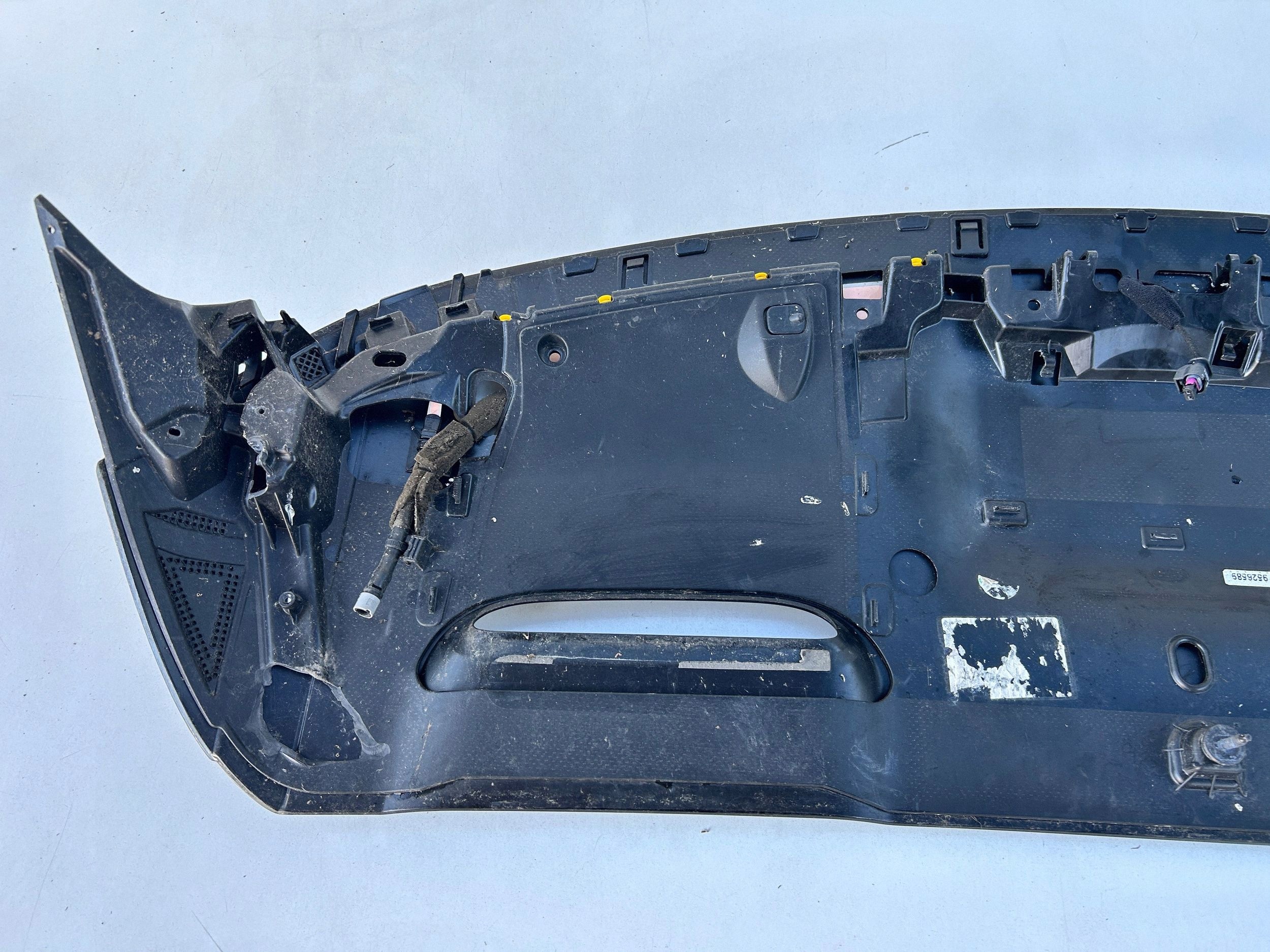 Land Rover Range Rover Velar J8A244210A image 7