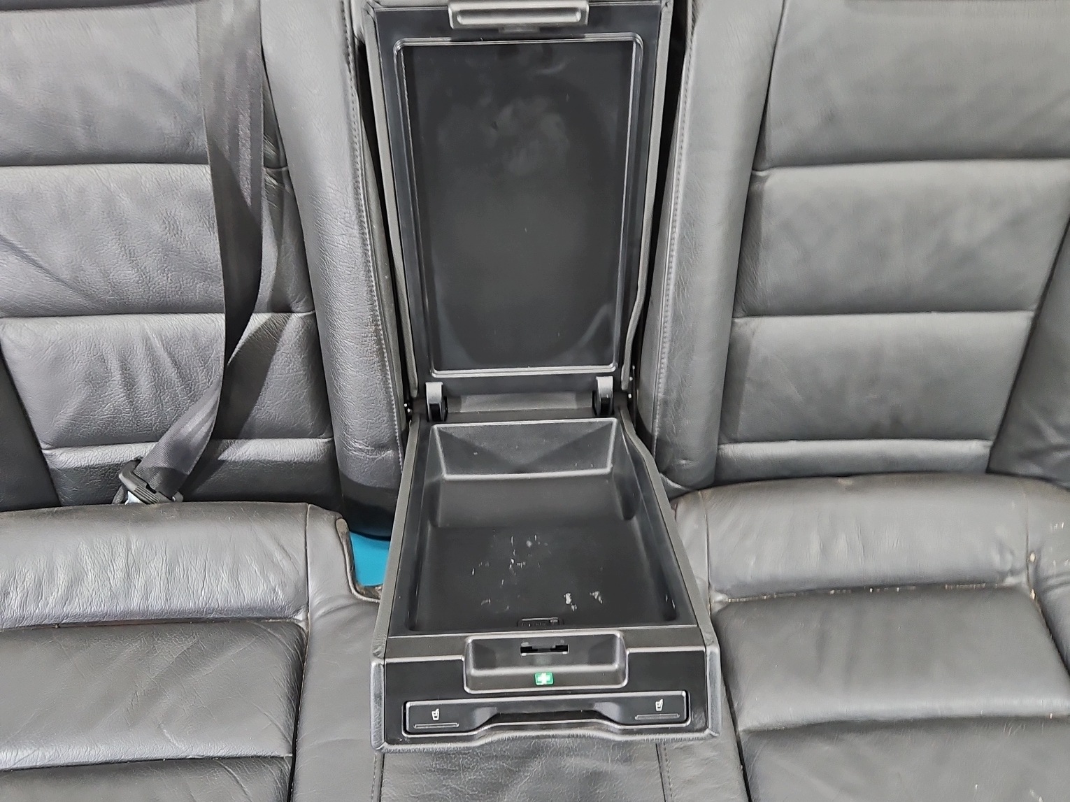 Audi A4 B6 Istuin etu/taka nahka OEM IMPRK1623455 image 8