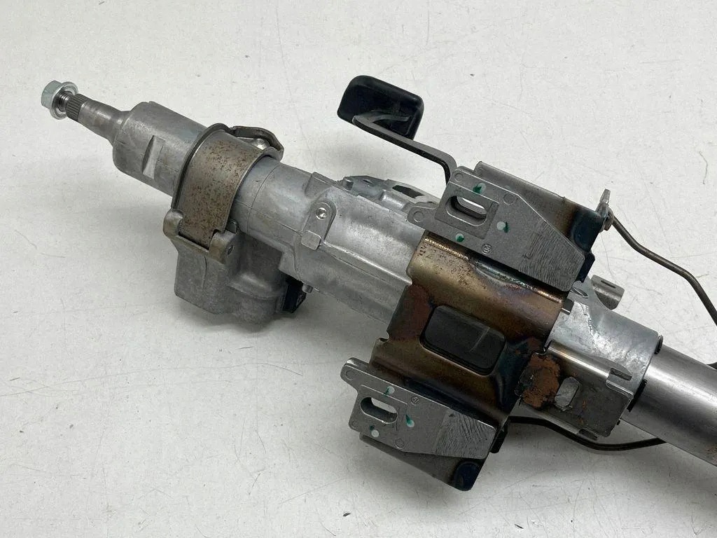 Subaru Forester SK Steering Column 34500FL020 image 5