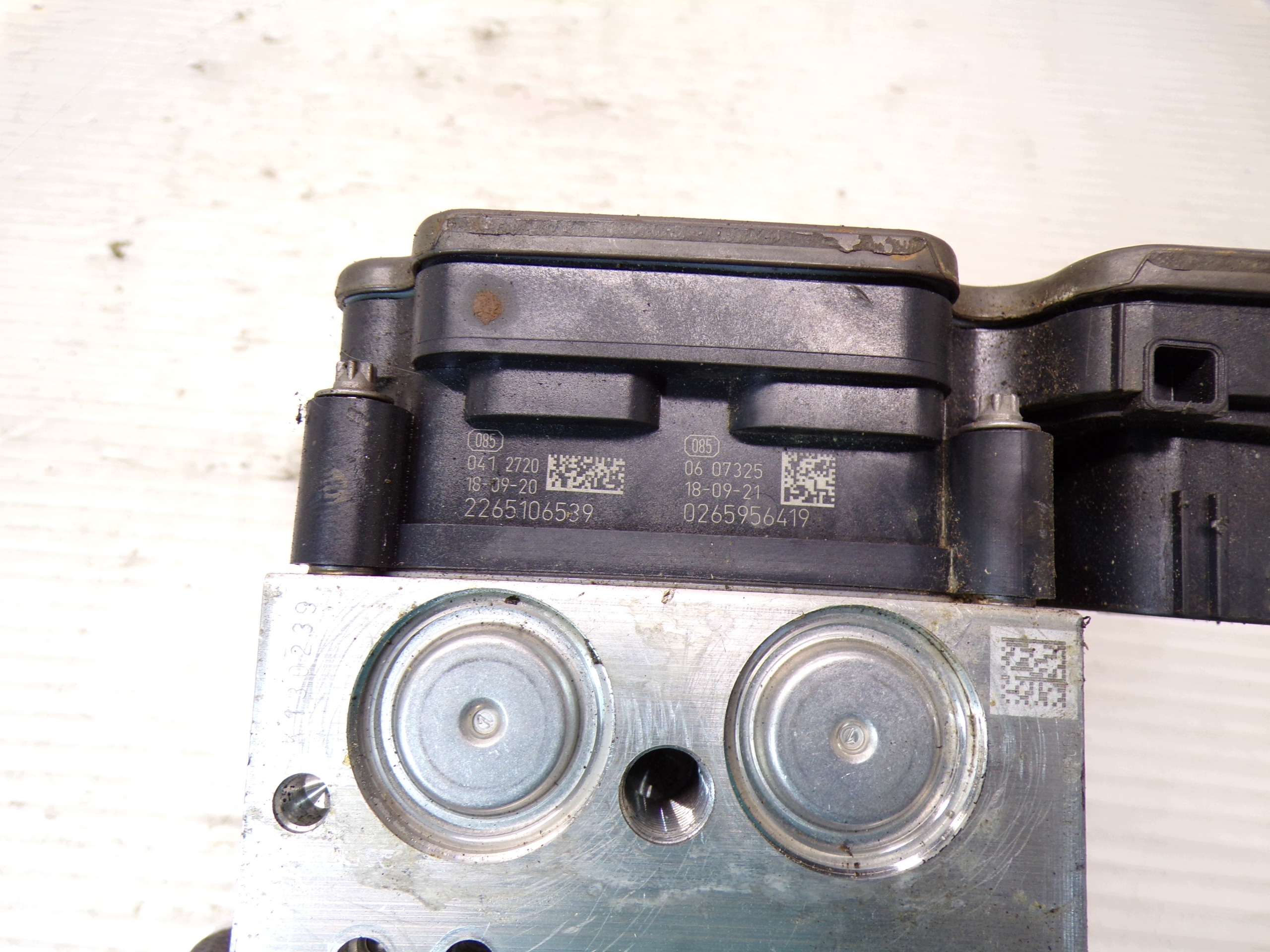 ABS-pumppu Range Rover Velar K8AM-14F447-FD image 3