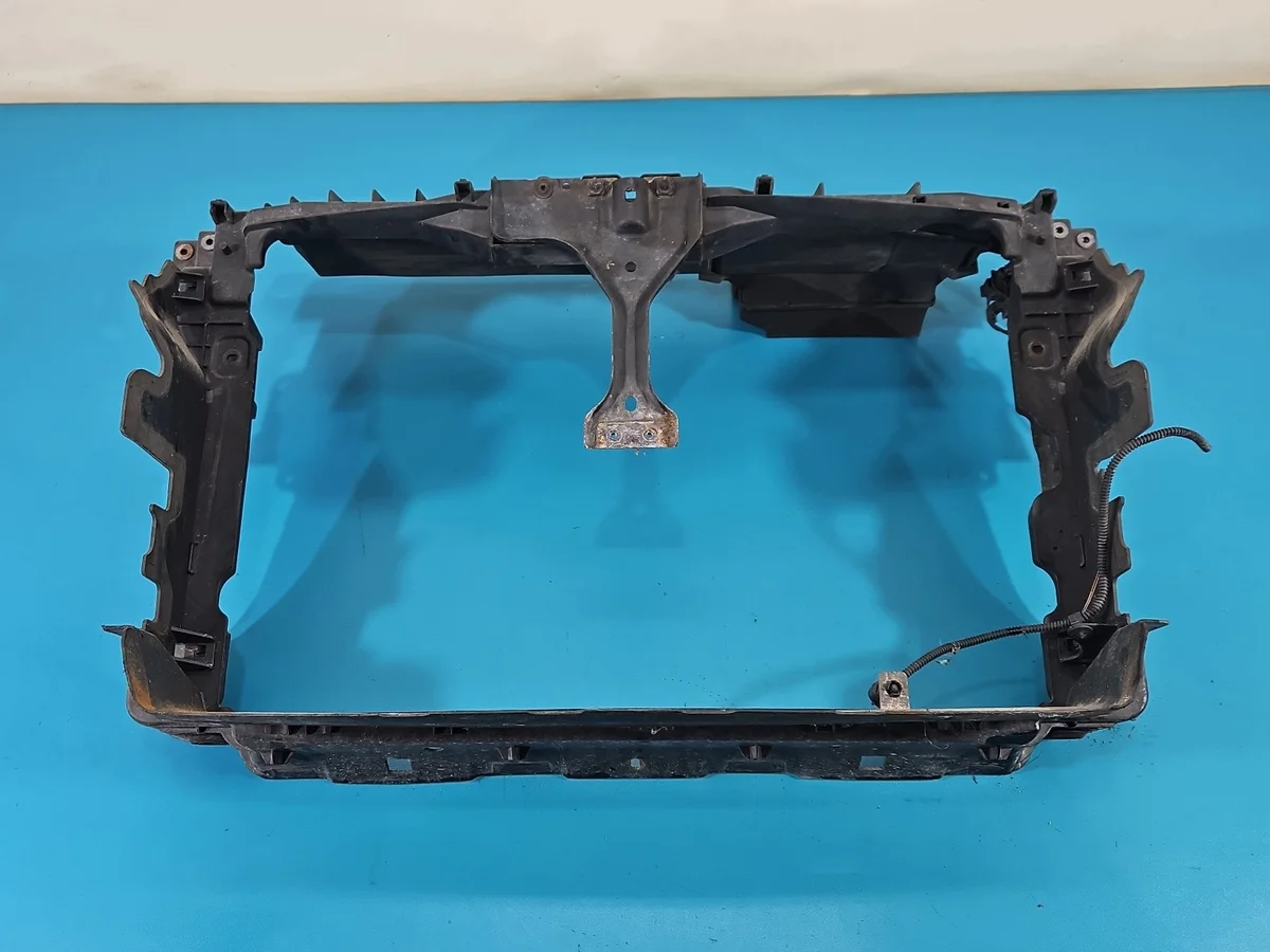 Renfort avant VW Tiguan I 07- OEM 701010492B