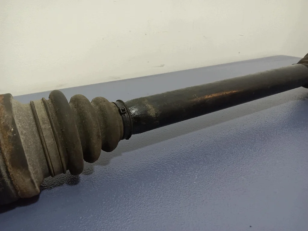 Akseli oikea taka BMW E92 7537716 image 3