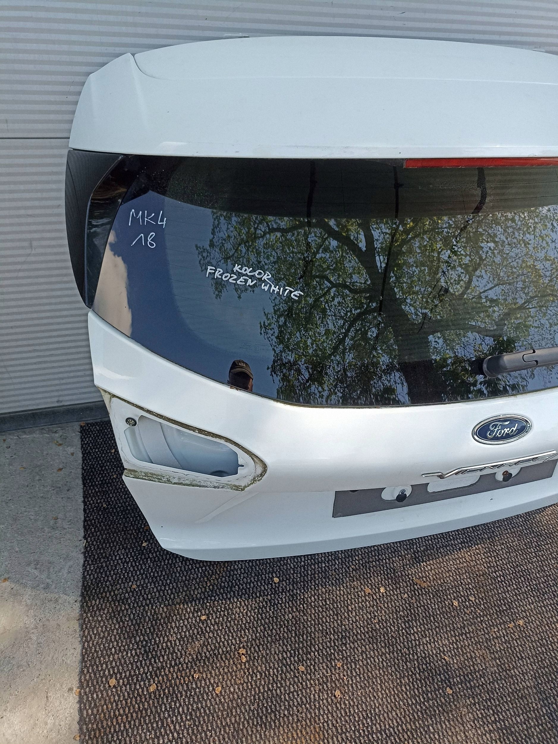 Takaluukku Ford Focus Mk4 Hatchback Kamera