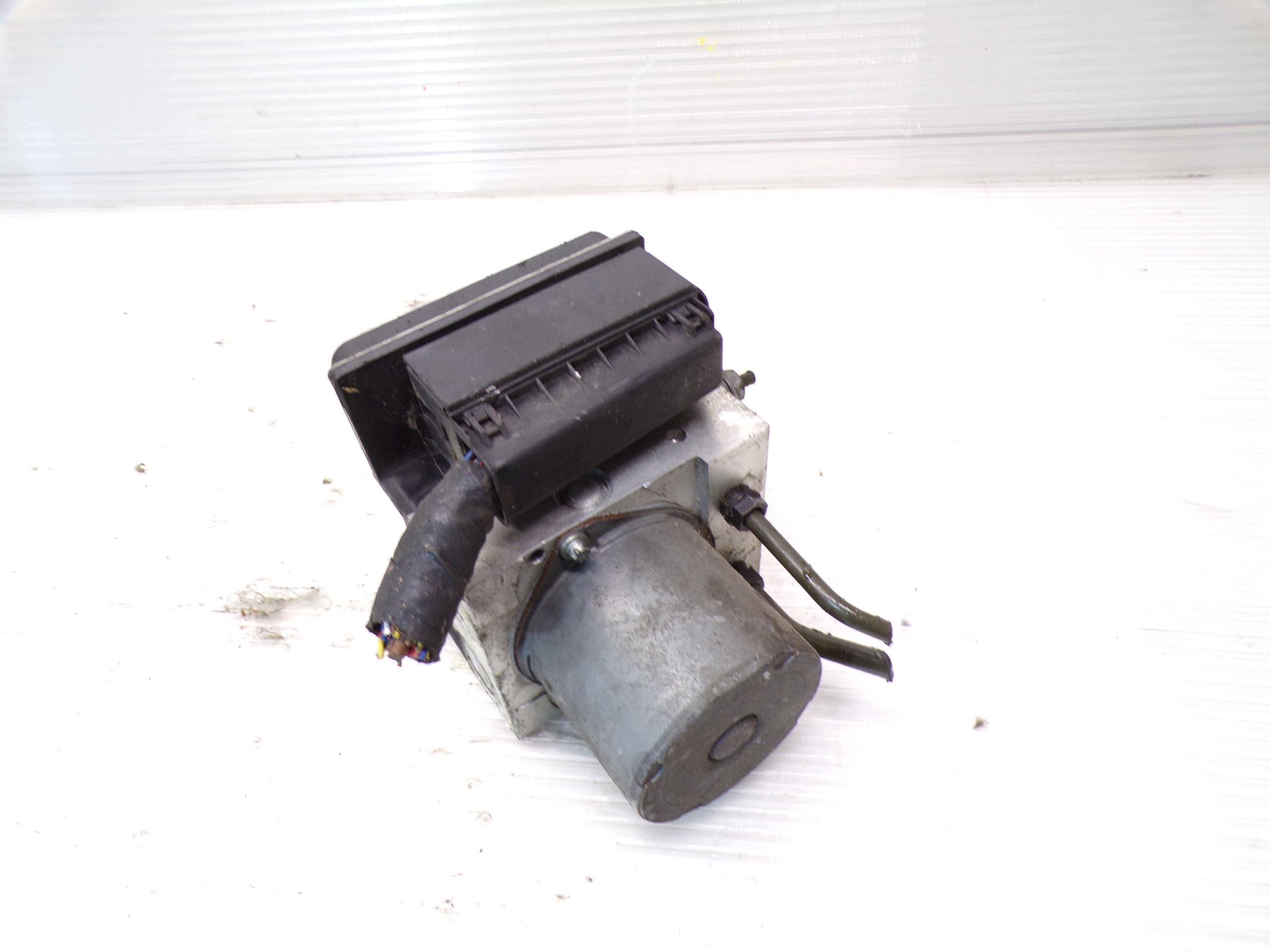 Pompe ABS BMW E60 6768646 occasion