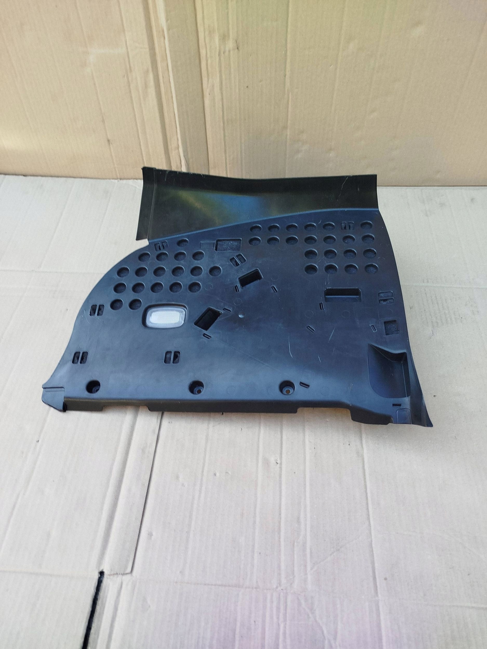 Cache pieds passager Mercedes E W212 A2126809901 image 3