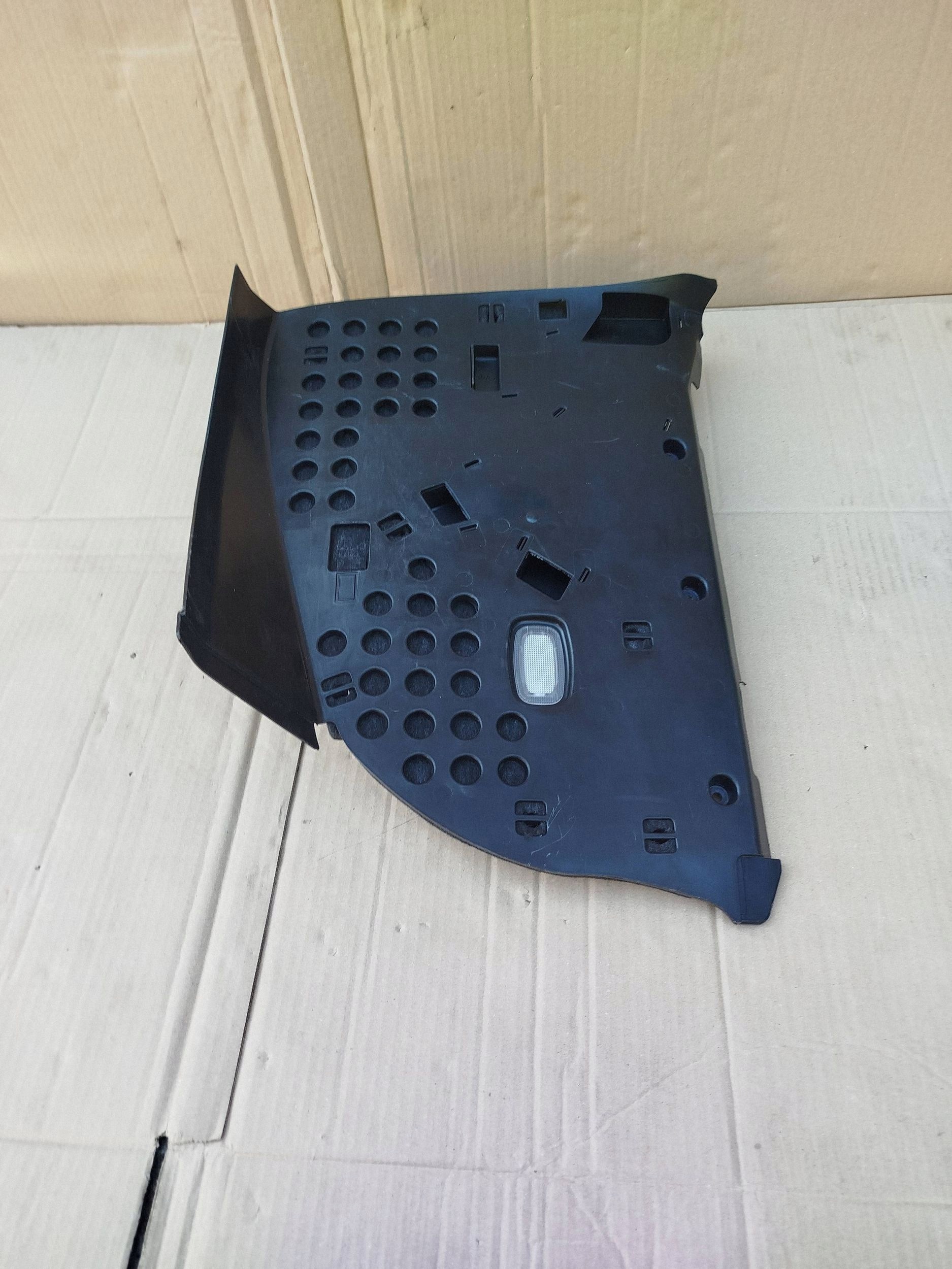 Cache pieds passager Mercedes E W212 A2126809901 image 4