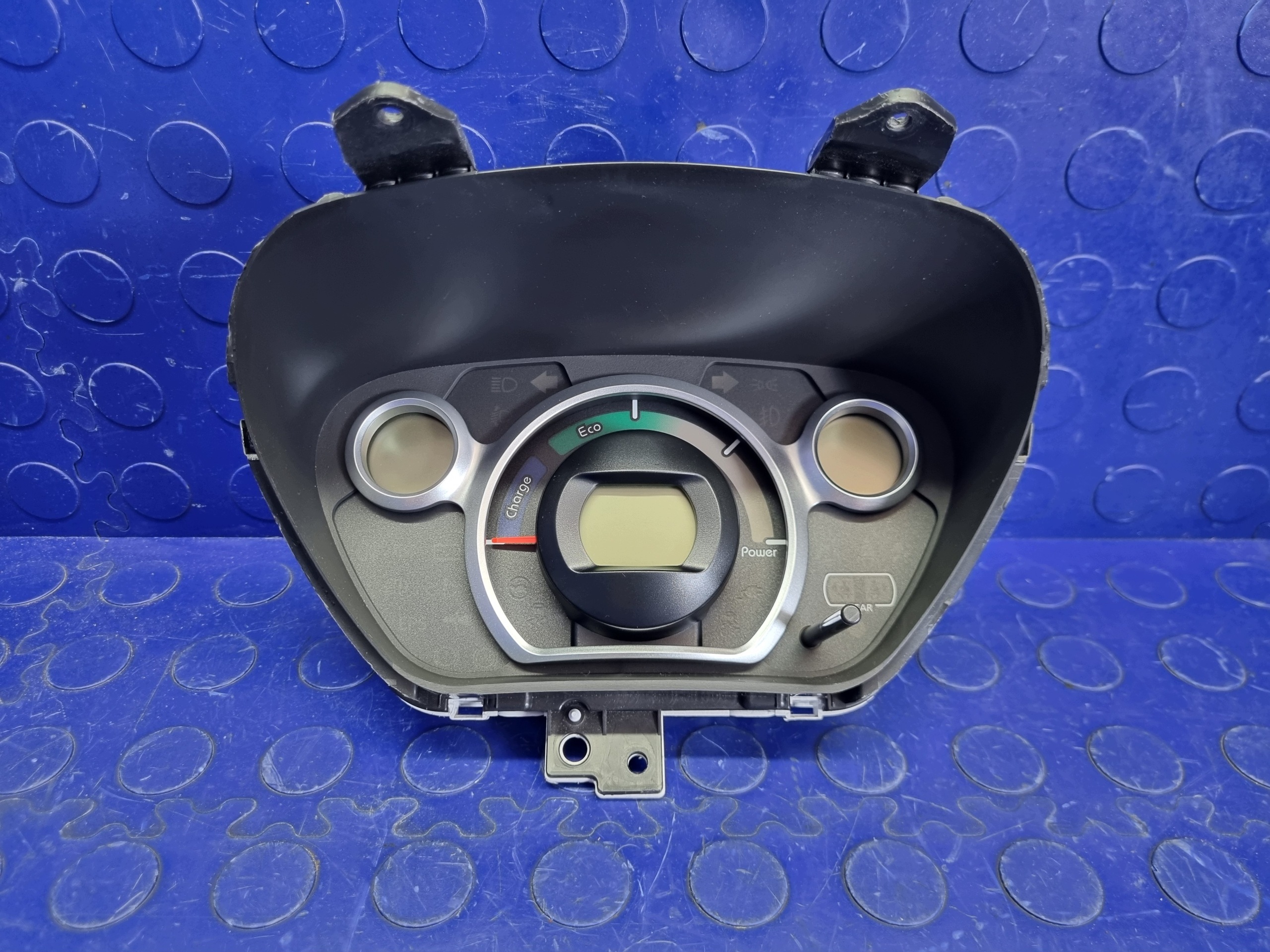 Used Mitsubishi i-MiEV / Citroen C-Zero / Peugeot iOn Speedometer MM0048-201