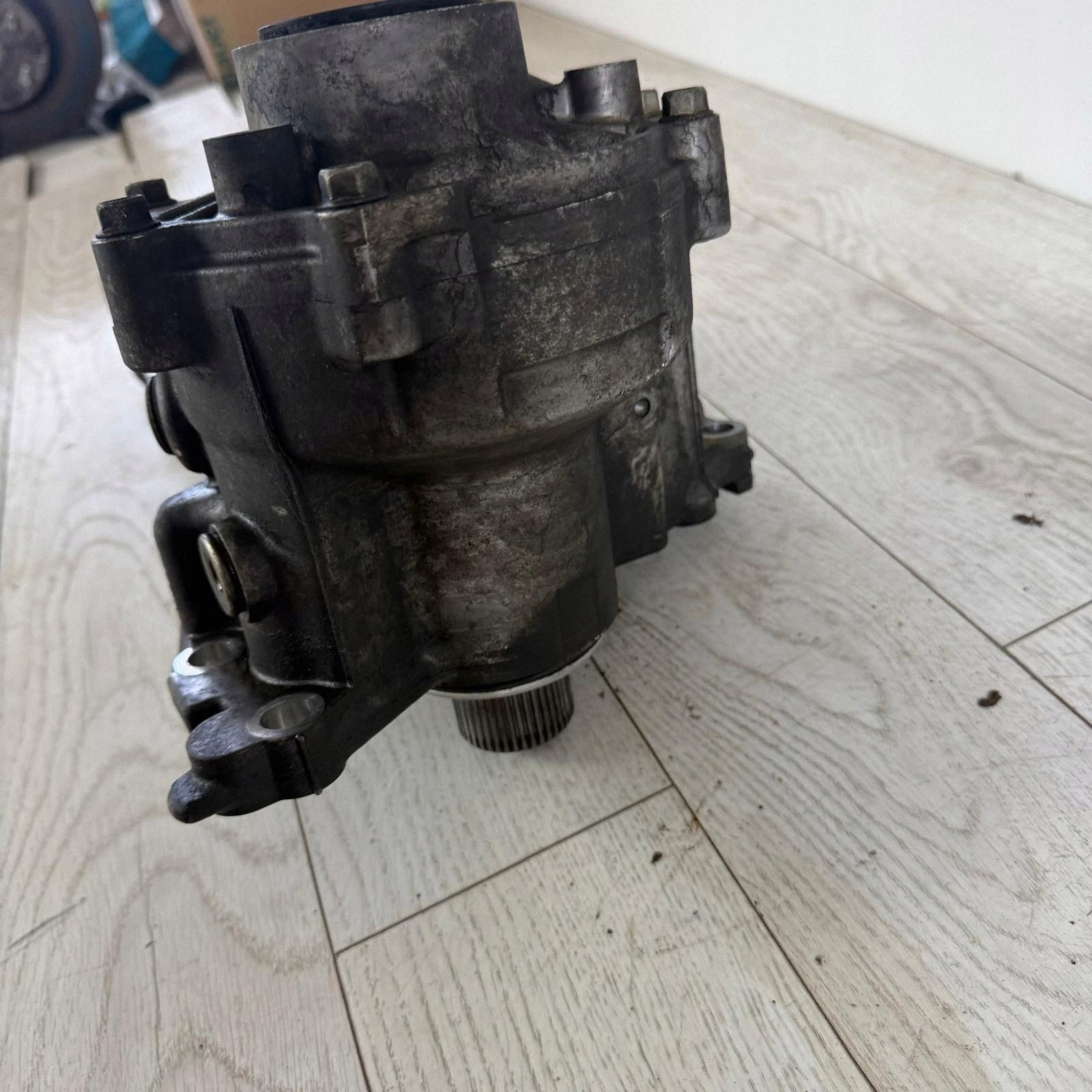 Mitsubishi Outlander III Differential Reducer image 10
