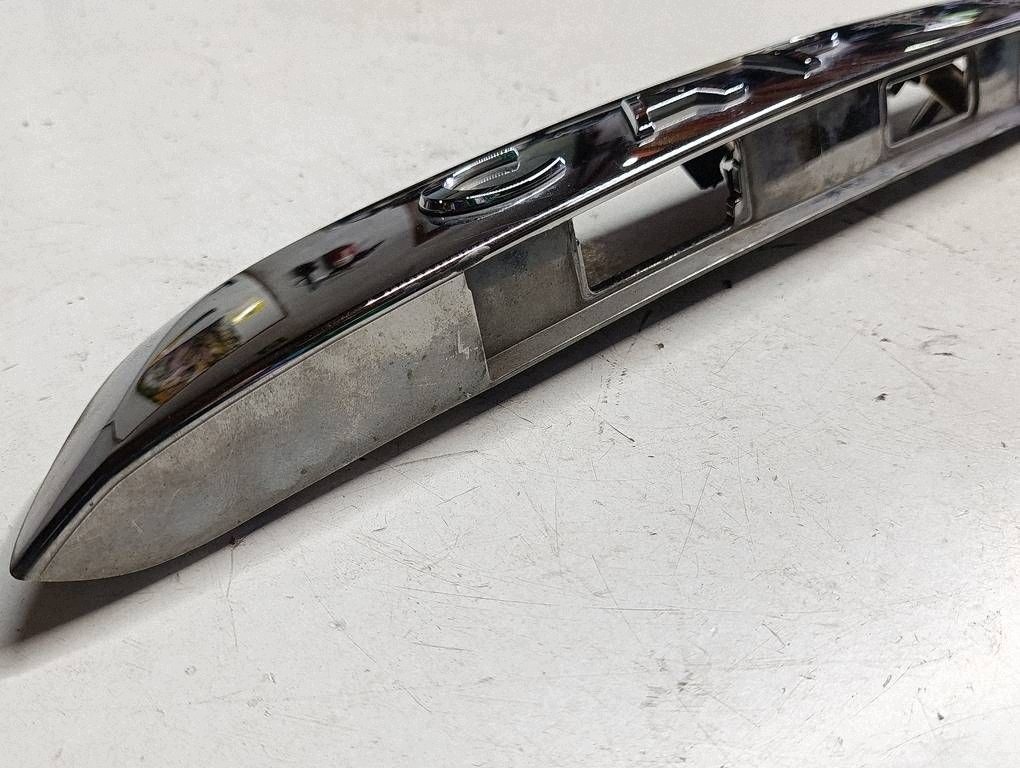 Renault Captur I Tailgate Trim 848105451RX6 image 5