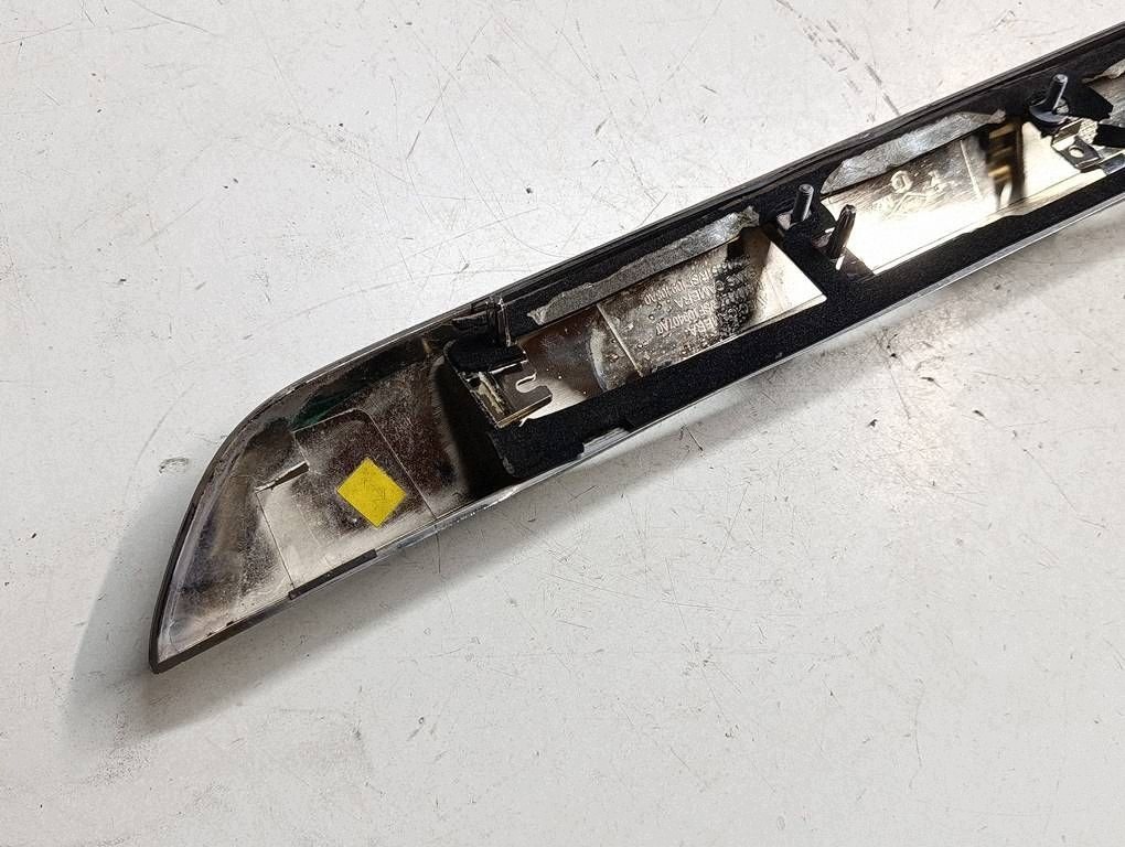 Renault Captur I Tailgate Trim 848105451RX6 image 8