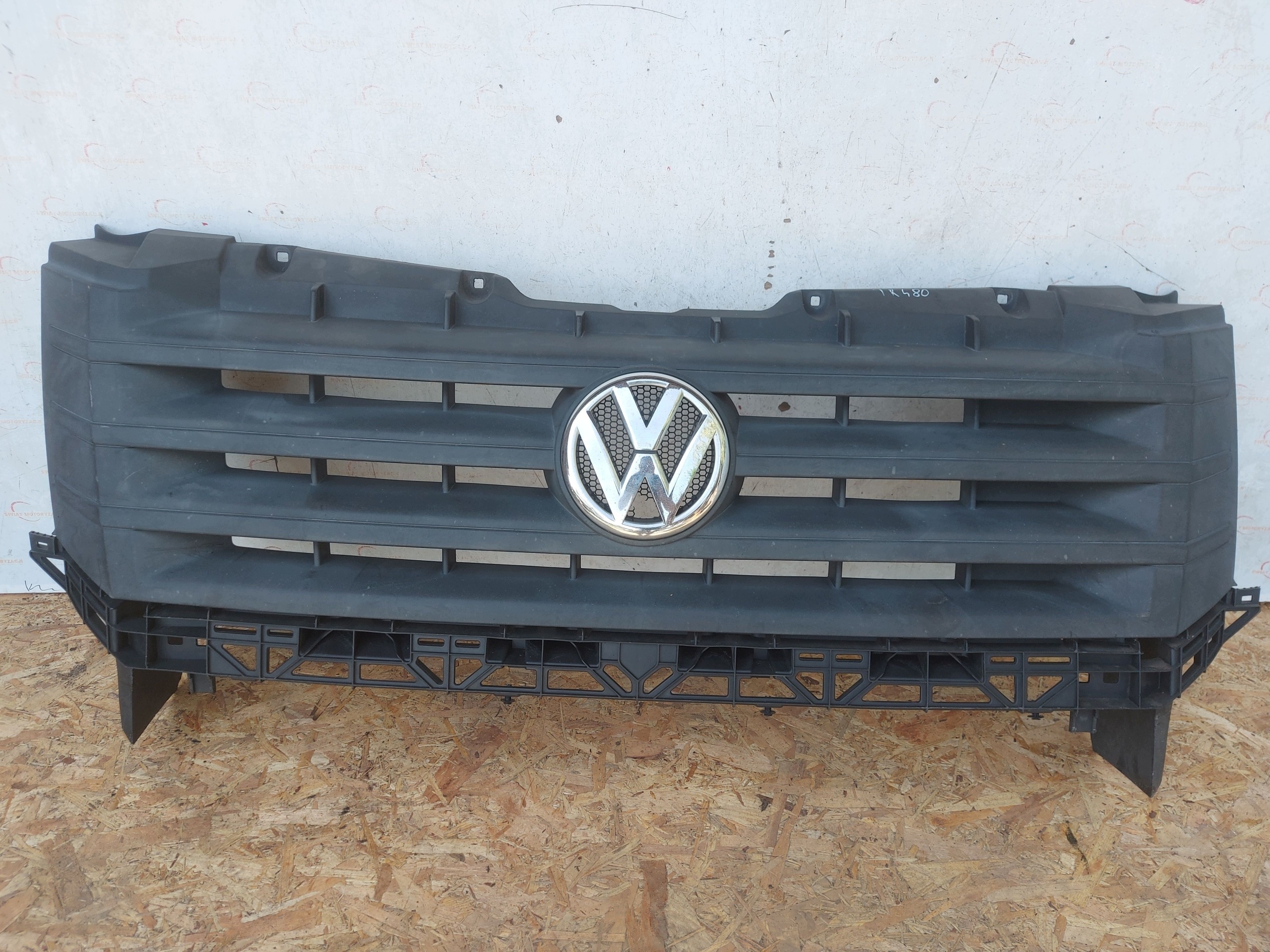 VW Crafter grill 2E0853653E image 2