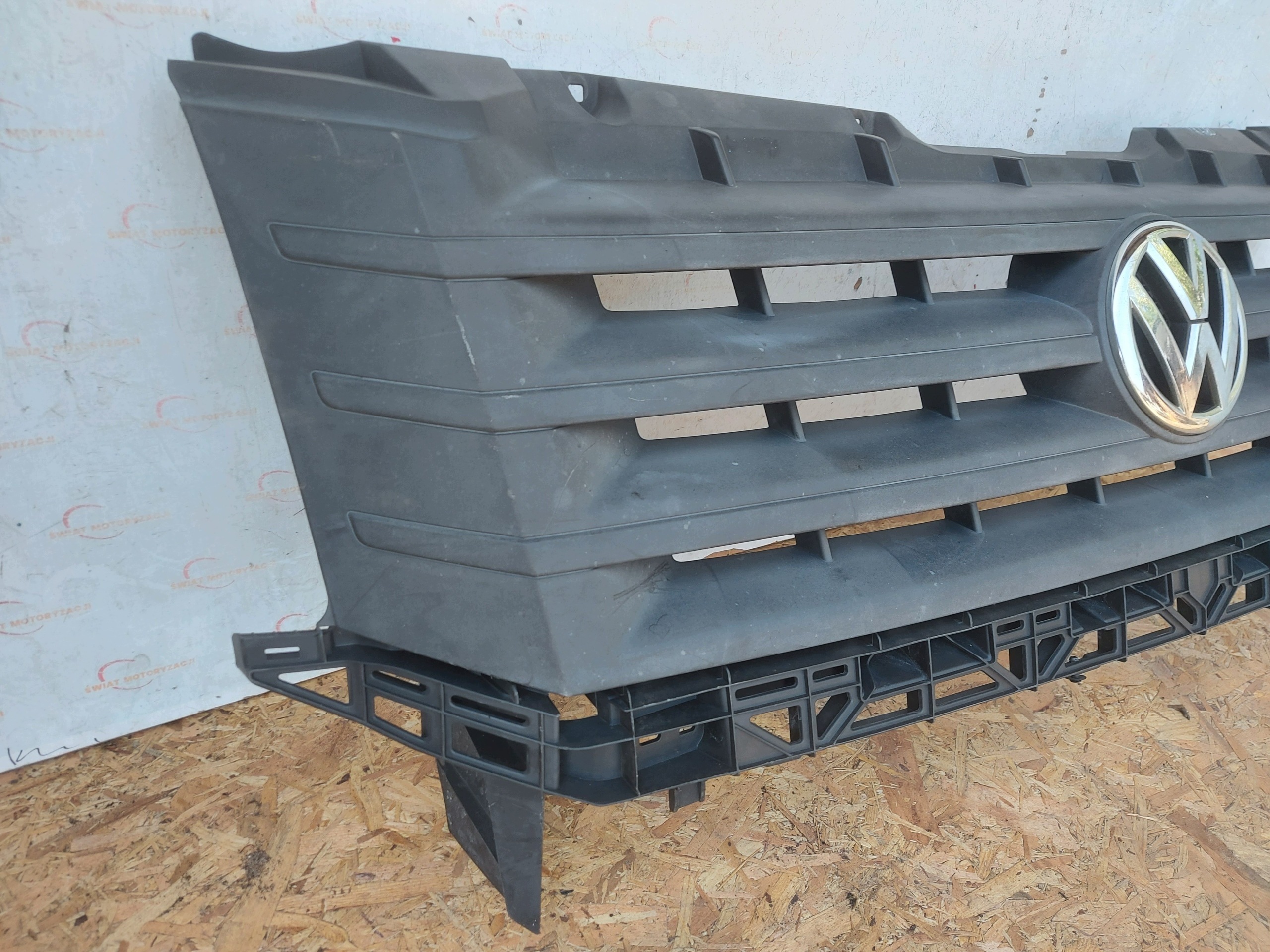 VW Crafter grill 2E0853653E image 3