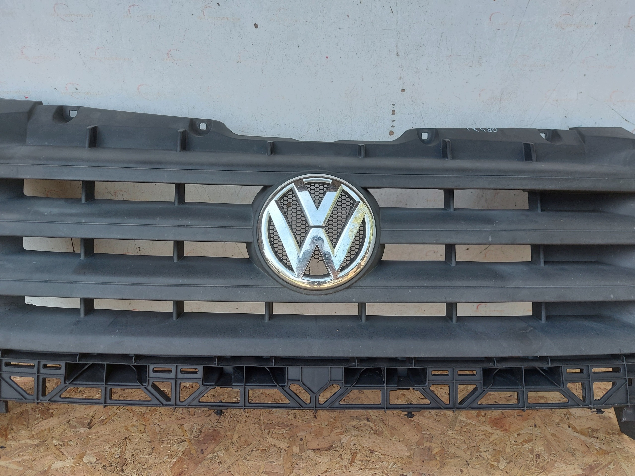 VW Crafter grill 2E0853653E image 4