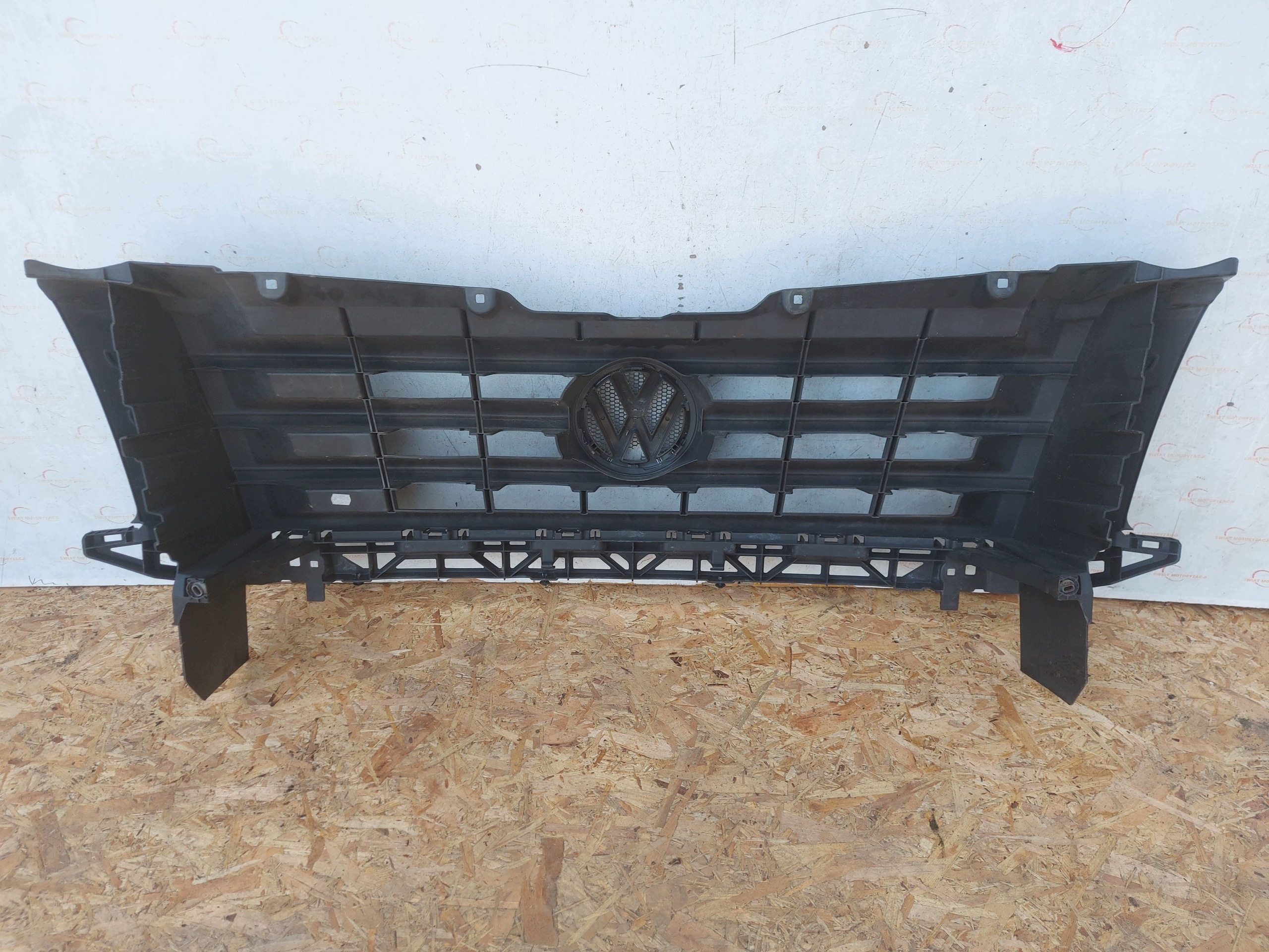 VW Crafter grill 2E0853653E image 6