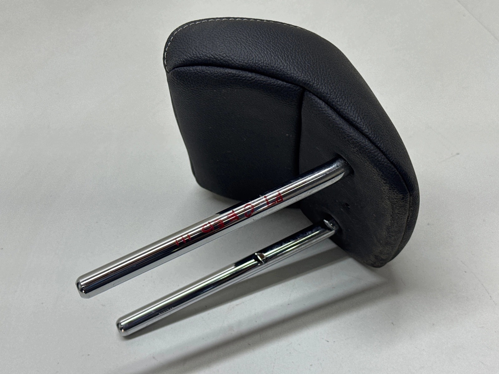 Kopfstütze rechts hinten Leder Kia Ceed III 18- OEM 6178544_GRIB image 4