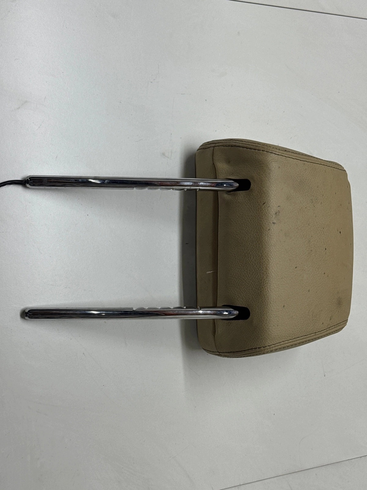 Kopfstütze rechts vorne Leder BMW X3 F25 10-17 image 3