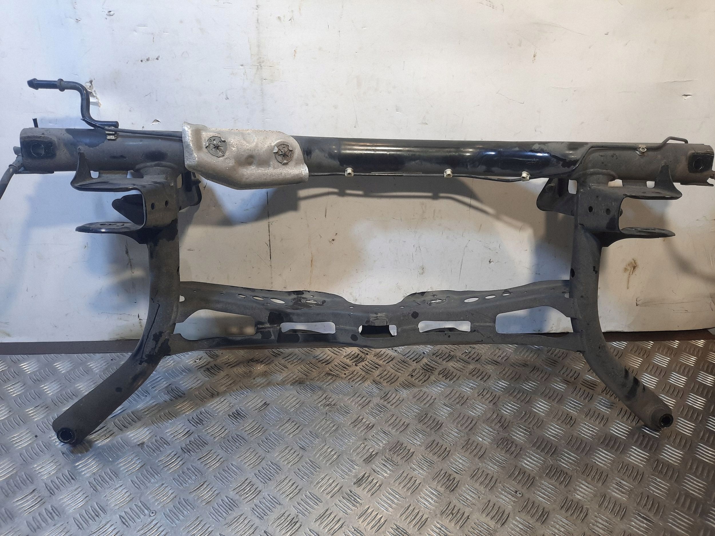 VW Jetta VI Rear Subframe 5C0505315E image 2