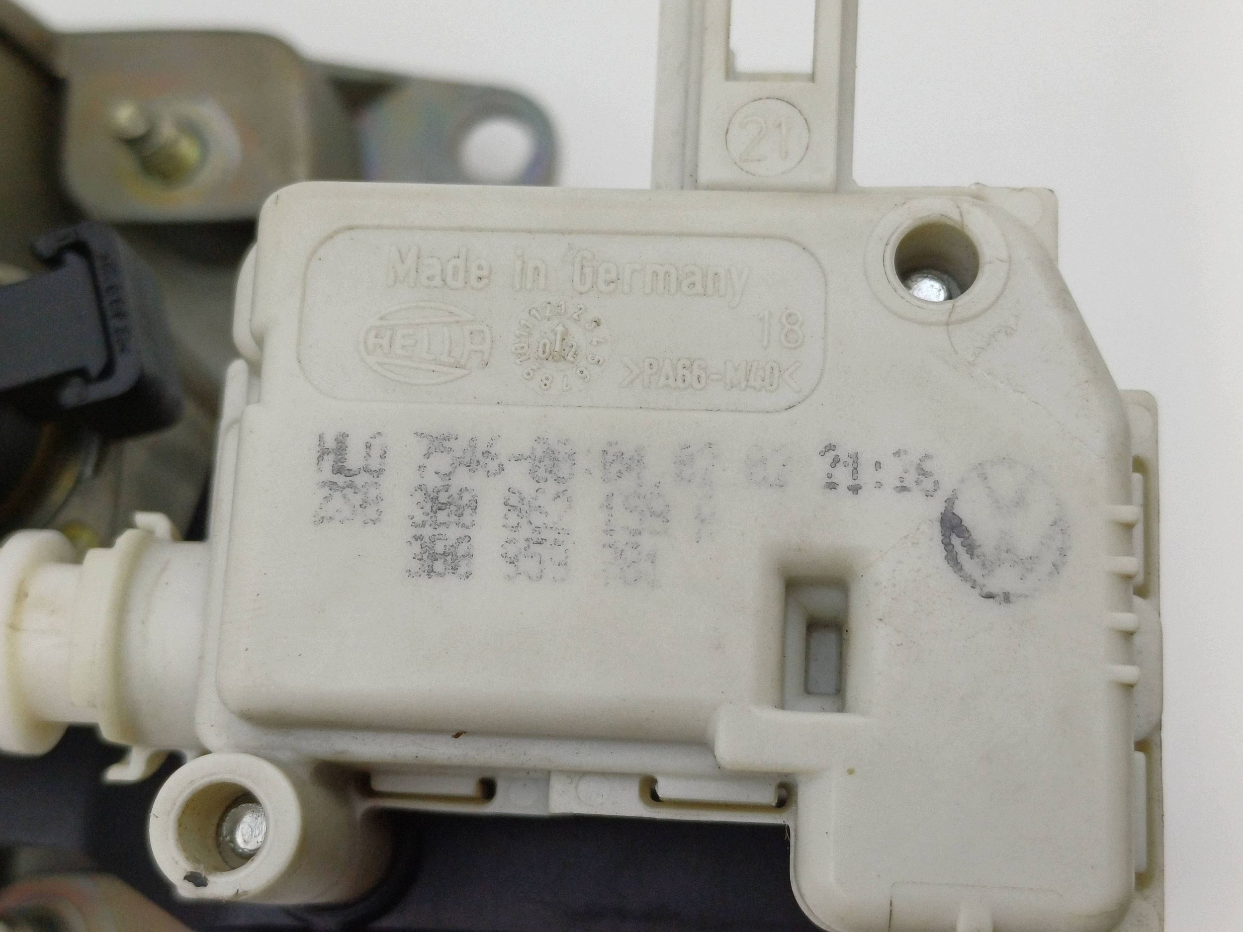 Emblema Maletero Seat Ibiza III Cromado image 6