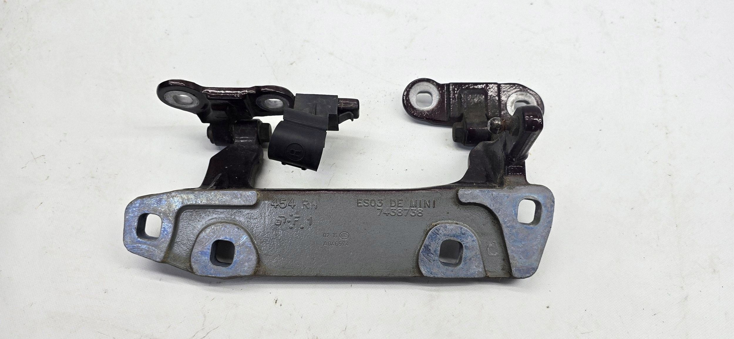 Mini Clubman F54 Bisagra Maletero Derecha OEM 7438738 image 4